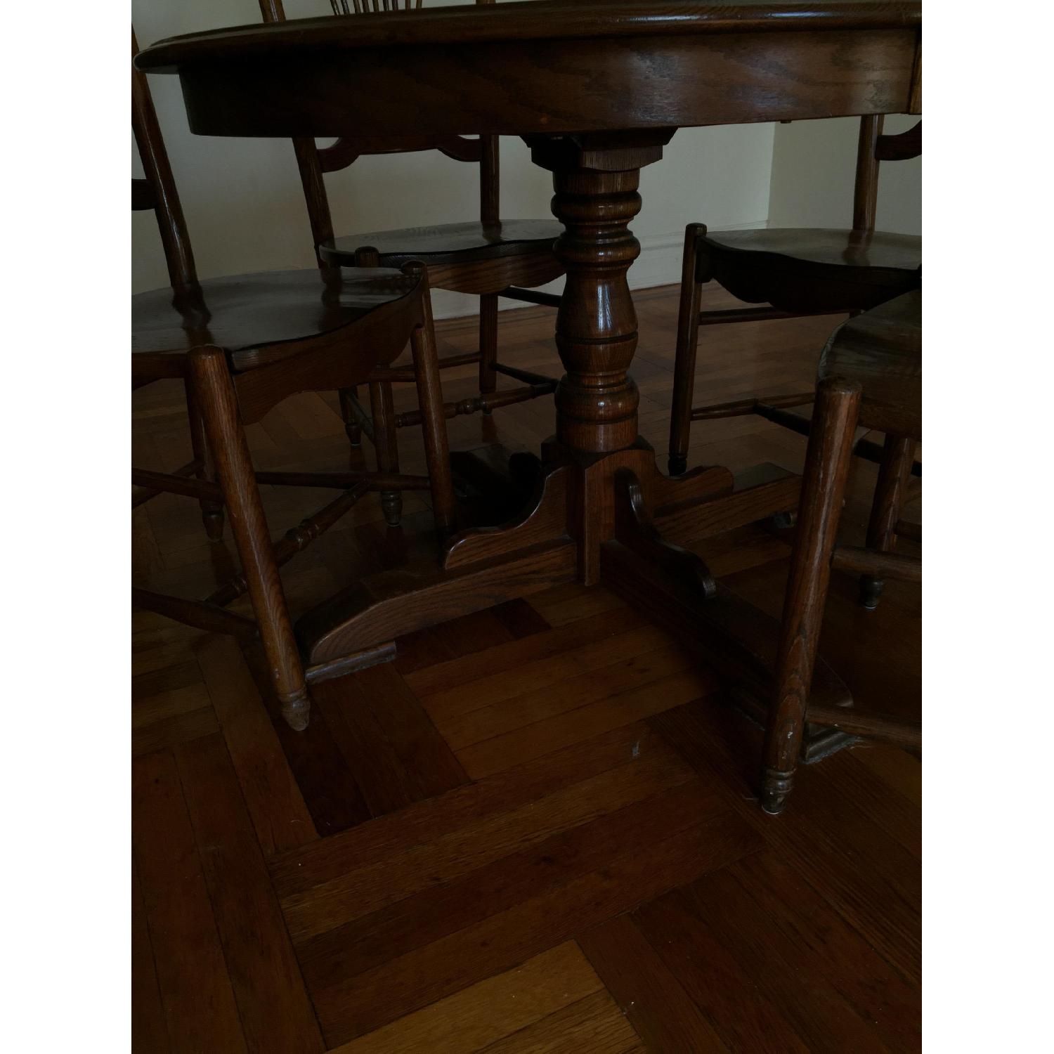 Solid Oak Dining Table w/ 4 Wheatback Chairs - image-2