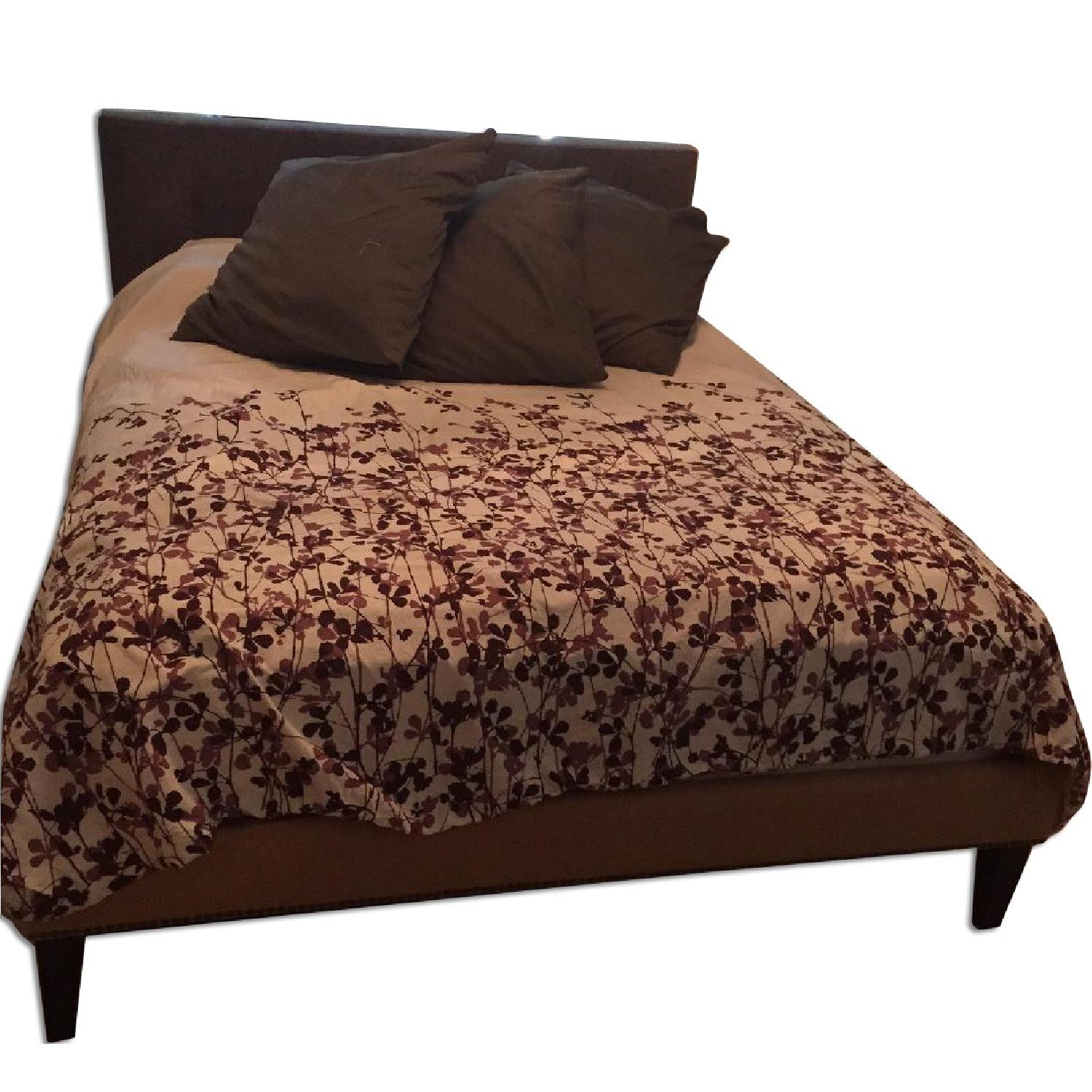 West Elm Queen Nailhead Trimmed Bed w/ Headboard AptDeco