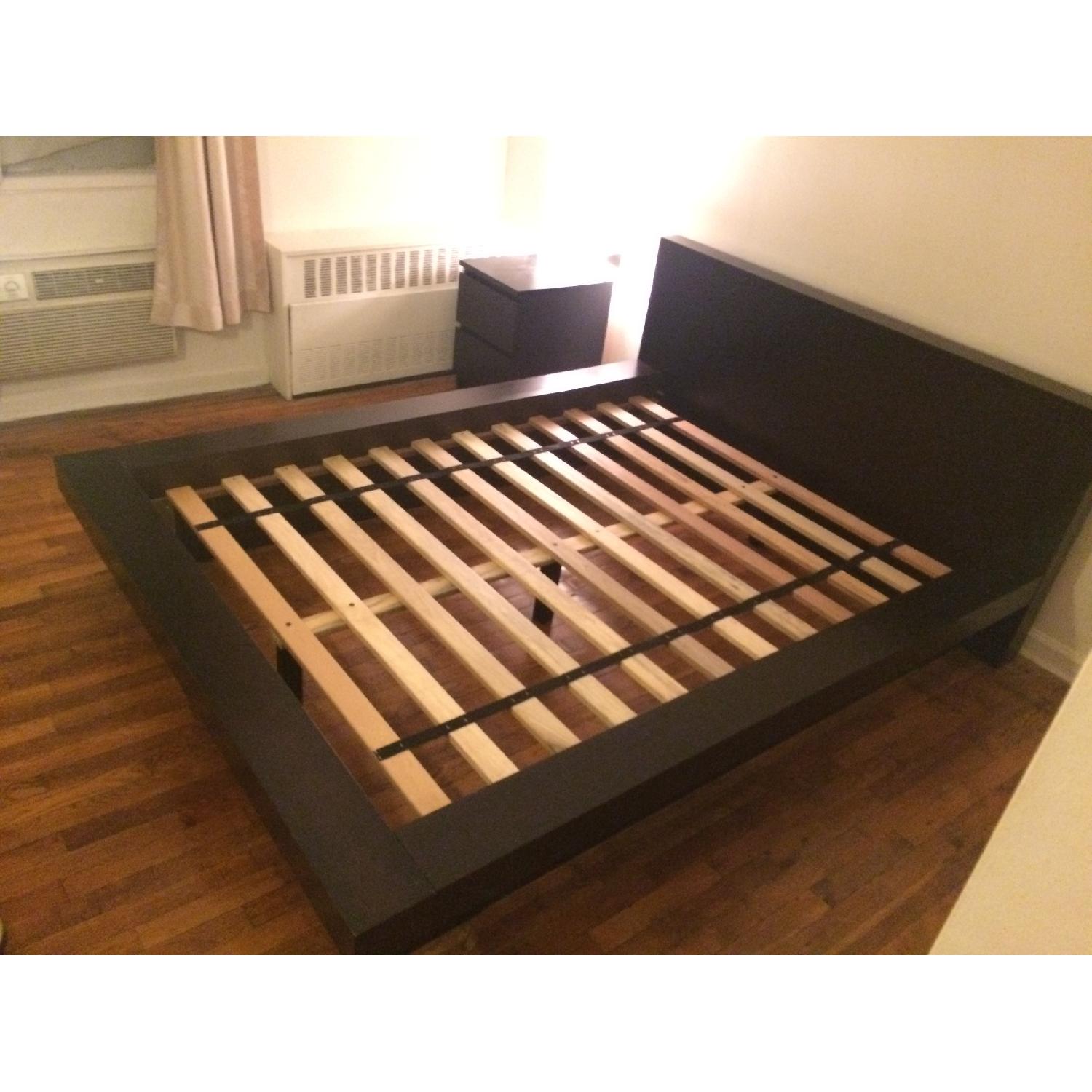 LifeStyle Solutions Zurich Full Size Platform Bed in Cappuccino - image-2