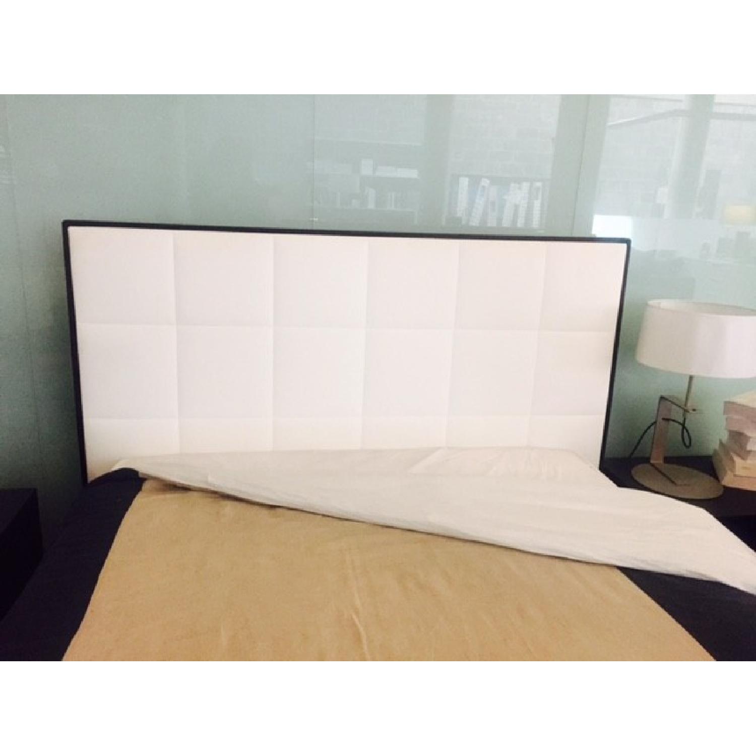 Jesse Plaza Queen Size Bed Frame - image-1