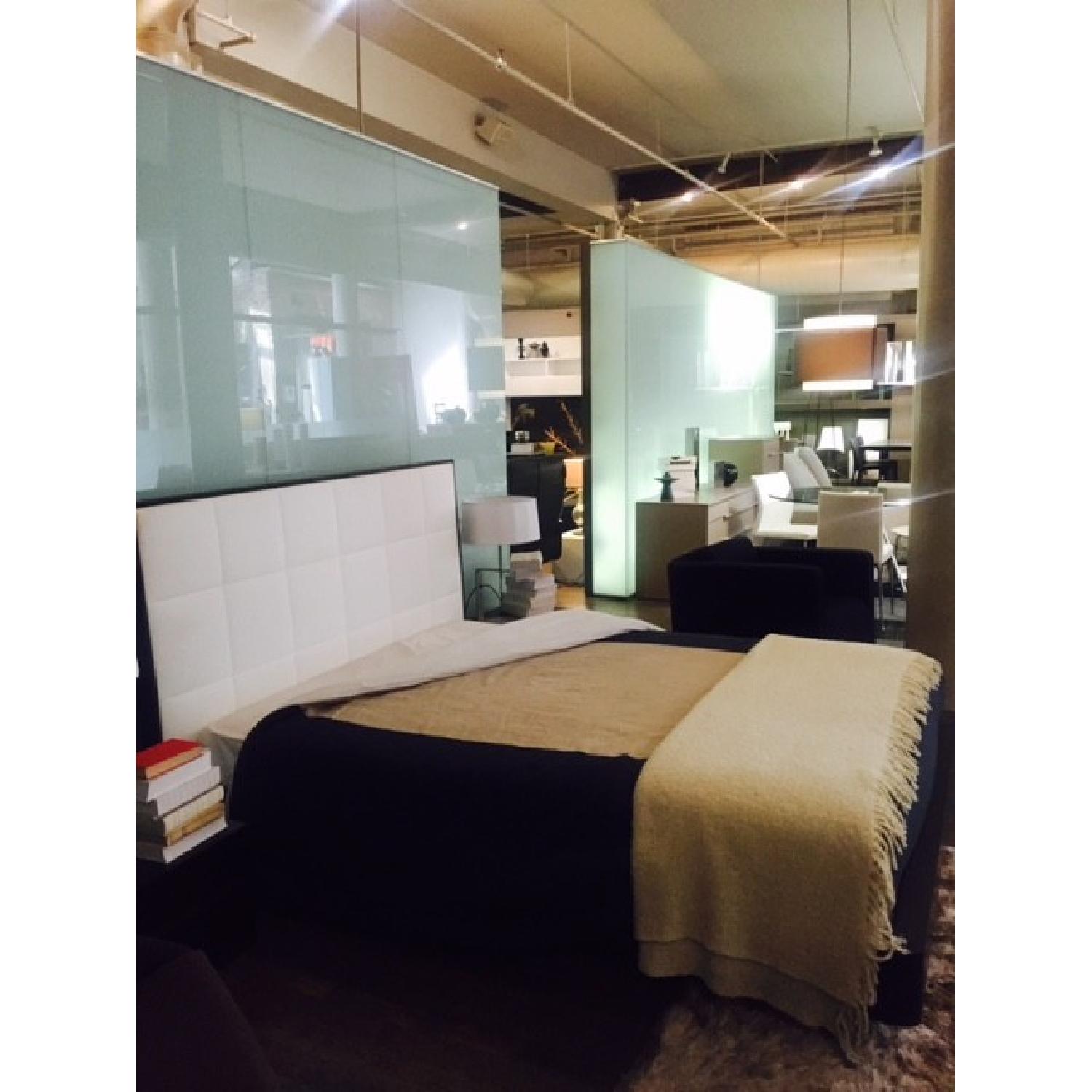 Jesse Plaza Queen Size Bed Frame - image-2