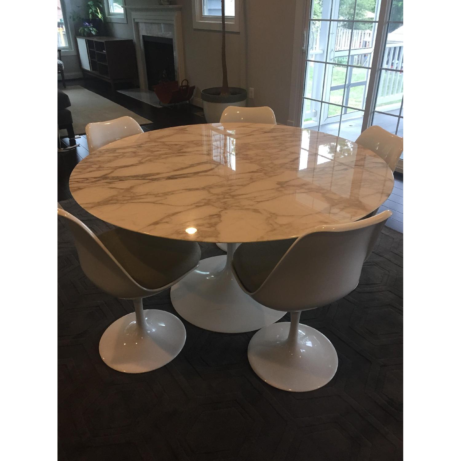 Saarinen Round Marble Tulip Dining Table (5 tulip chairs also available) - image-5