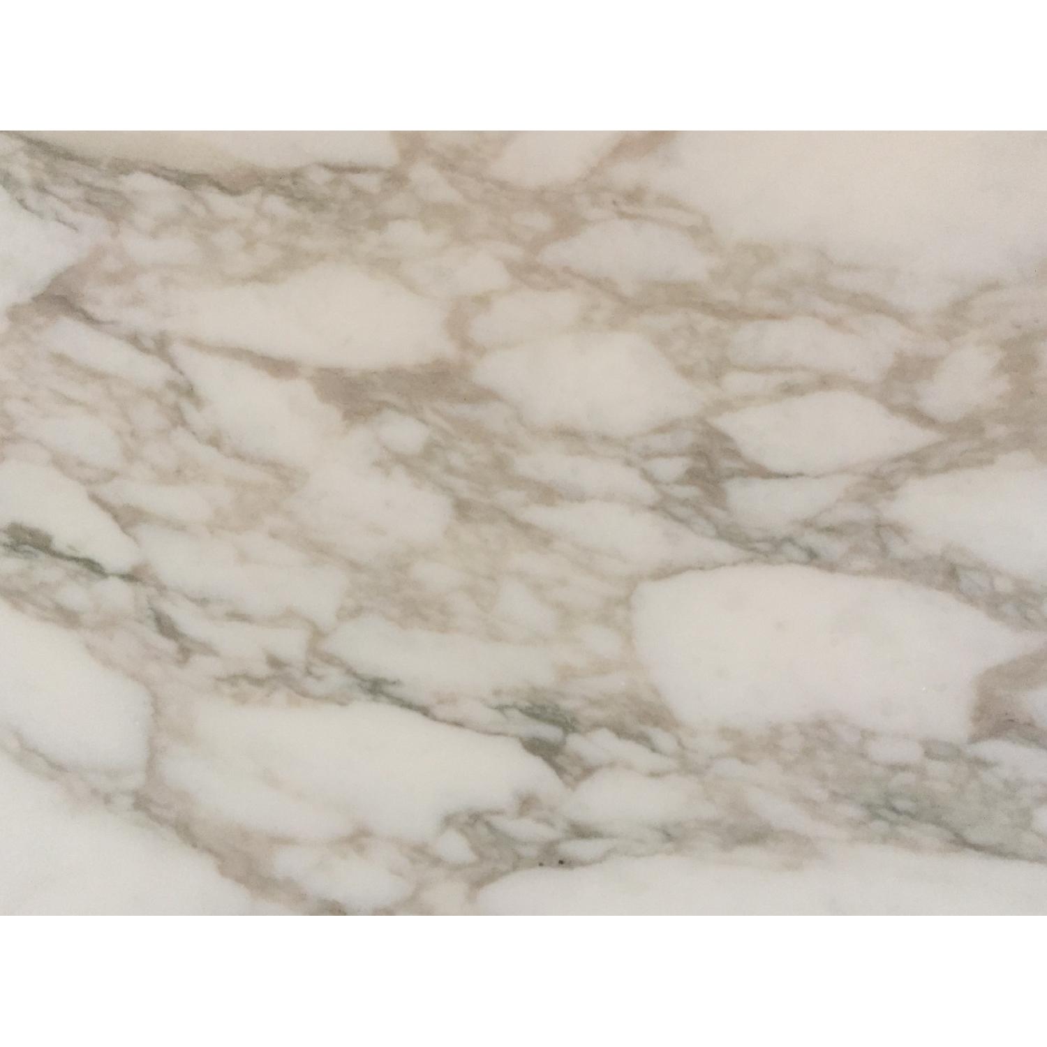 Saarinen Round Marble Tulip Dining Table (5 tulip chairs also available) - image-7