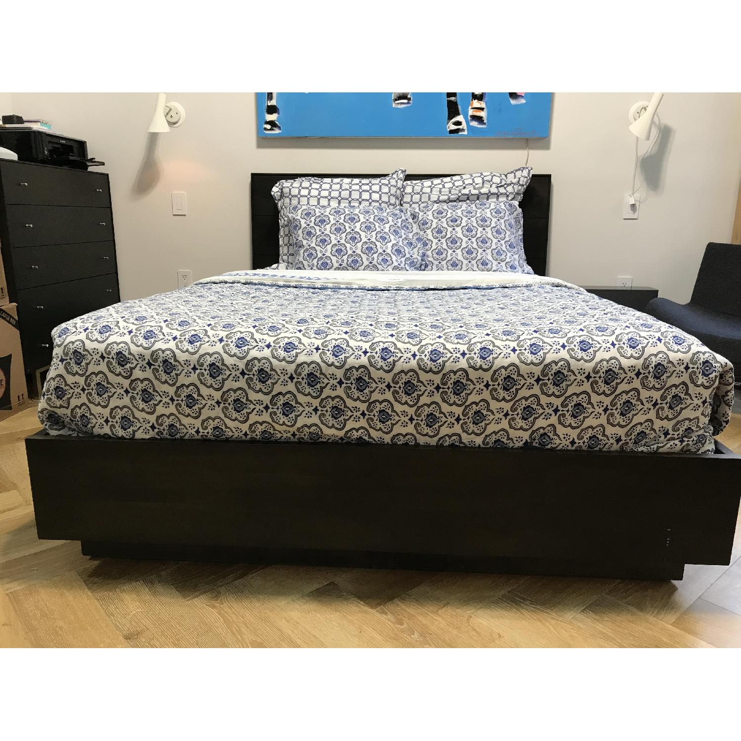 Room & Board Hudson Queen Bed w/ Storage Drawers AptDeco