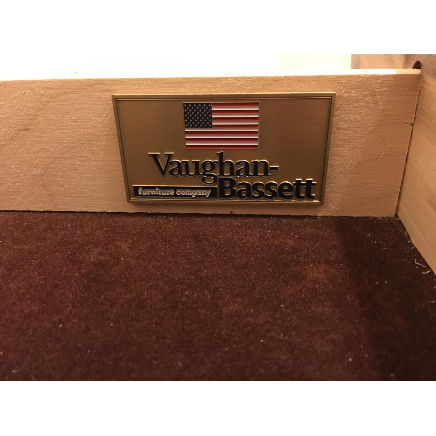 Vaughan Bassett Bedroom Dresser - image-2