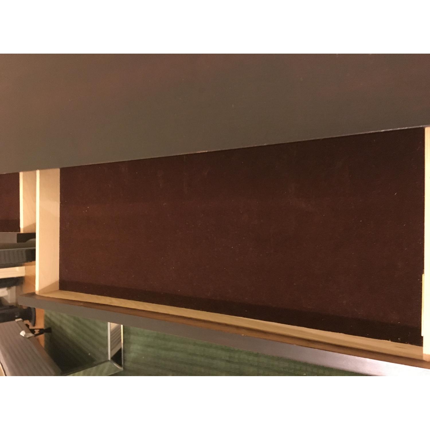 Vaughan Bassett Bedroom Dresser - image-4