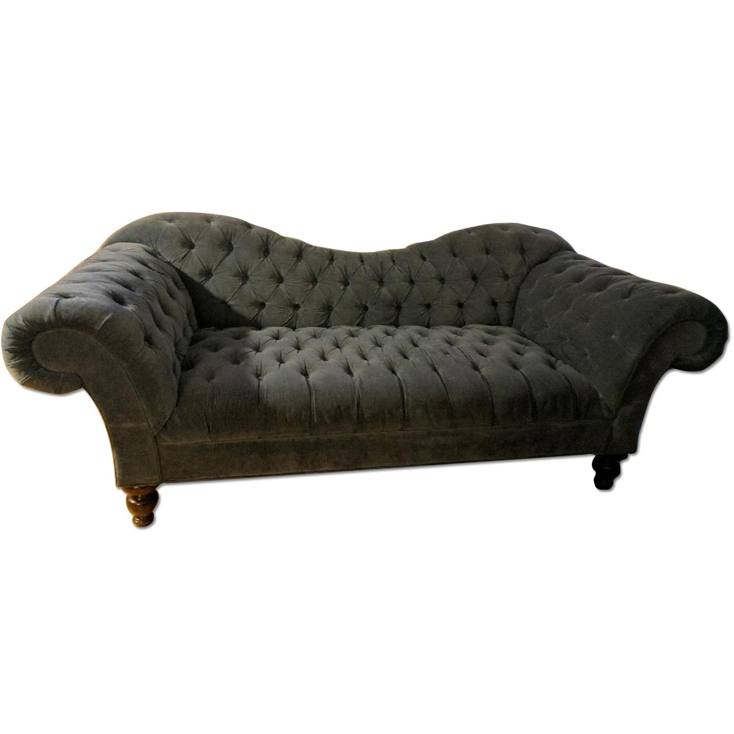 English Camelback Sofa - image-0