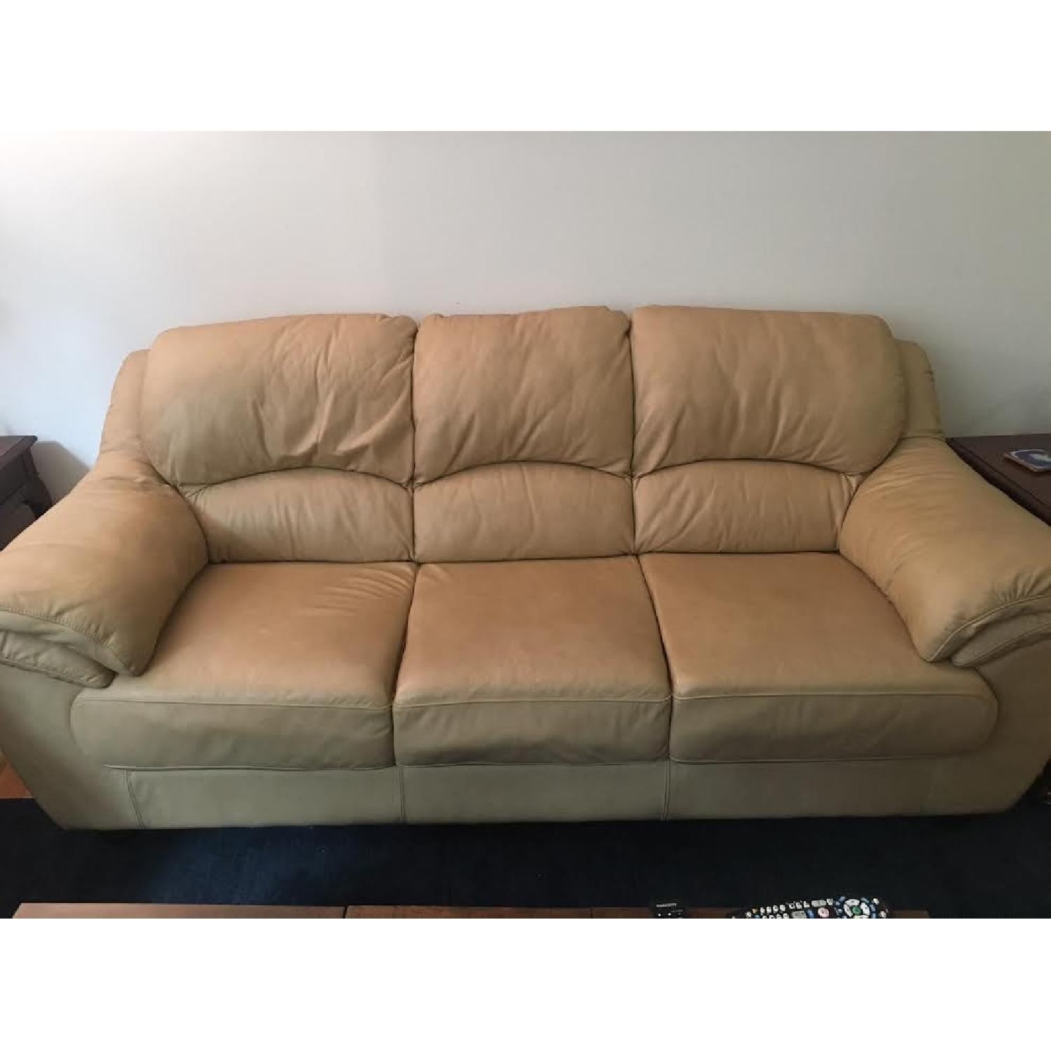 Raymour & Flanigan 3-Seater Sofa - image-1