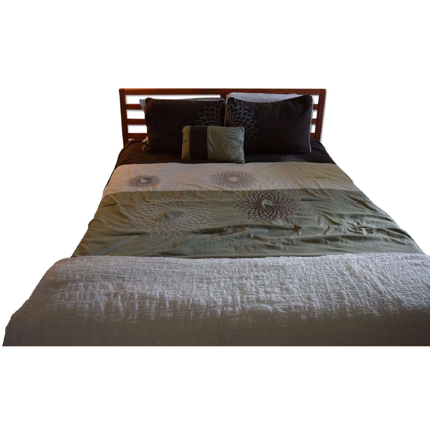 Ikea Tarva Stained Wood Bed Frame + 2 Nighstands - image-4