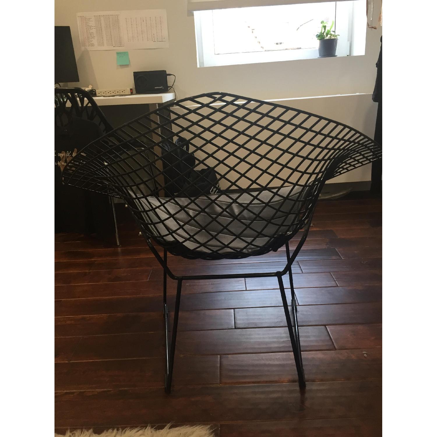 Black Accent Chair - image-4