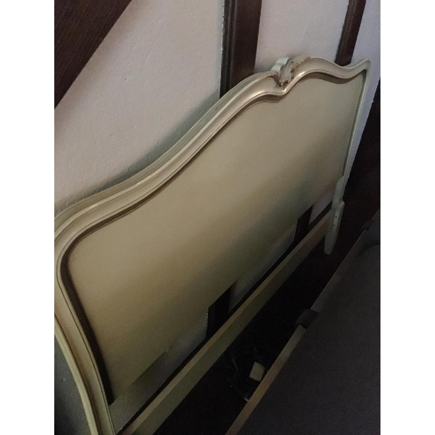 Drexel Touraine 7-Piece Vintage Bedroom Set - image-9