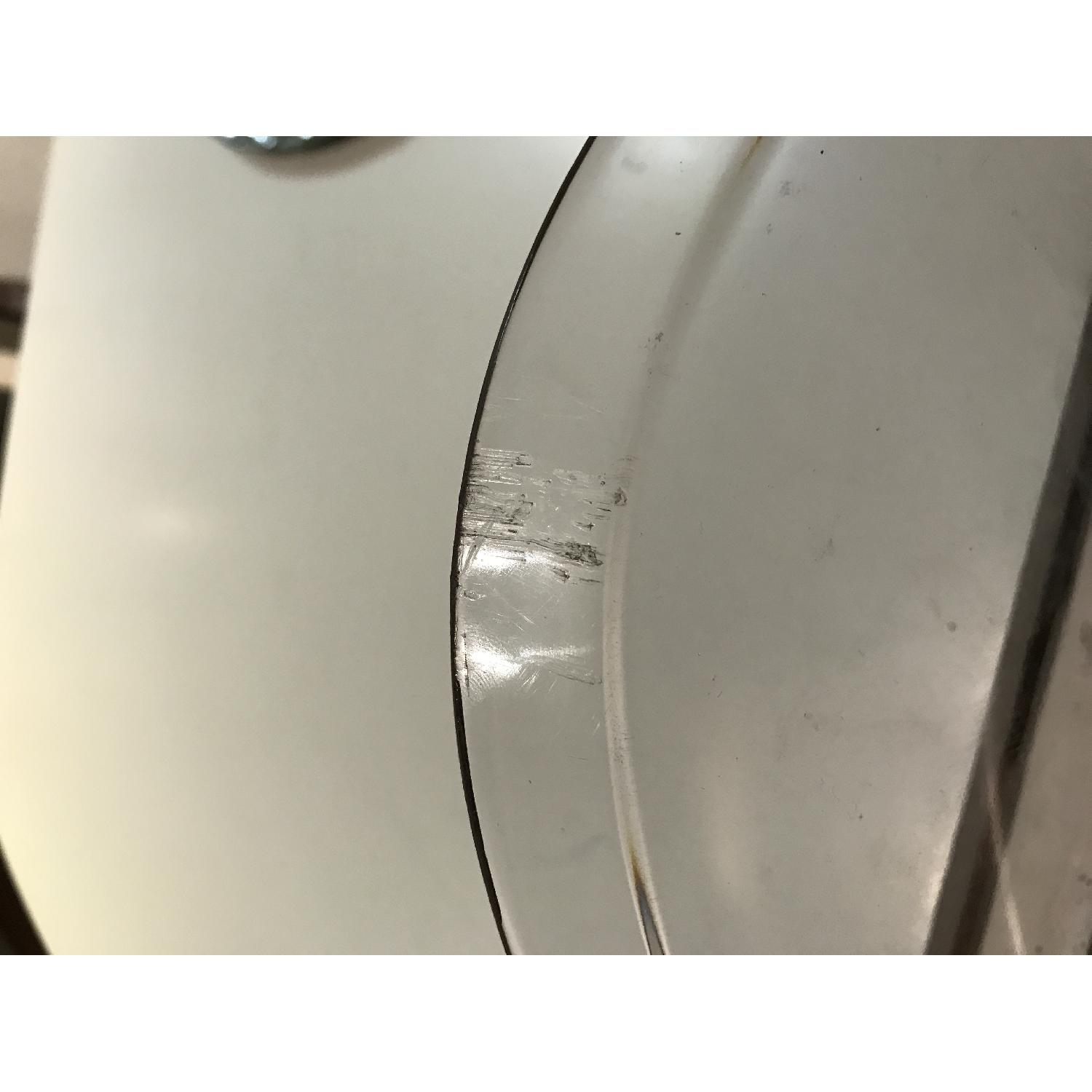 Round Dining Table w/ 4 Lucite Dining Chairs - image-5