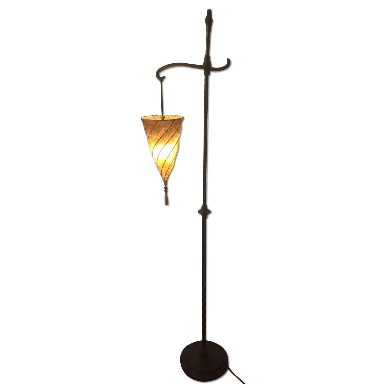 Floor Lamp w/ Conical Lamp Shade - image-0