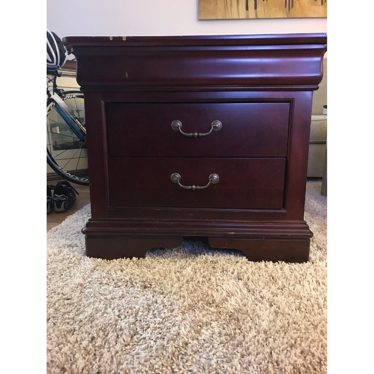 Havertys 2 Drawer Nightstand AptDeco