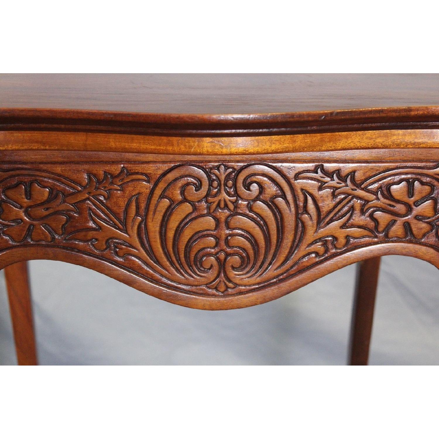 Antique French Provincial Carved End/Side Table AptDeco