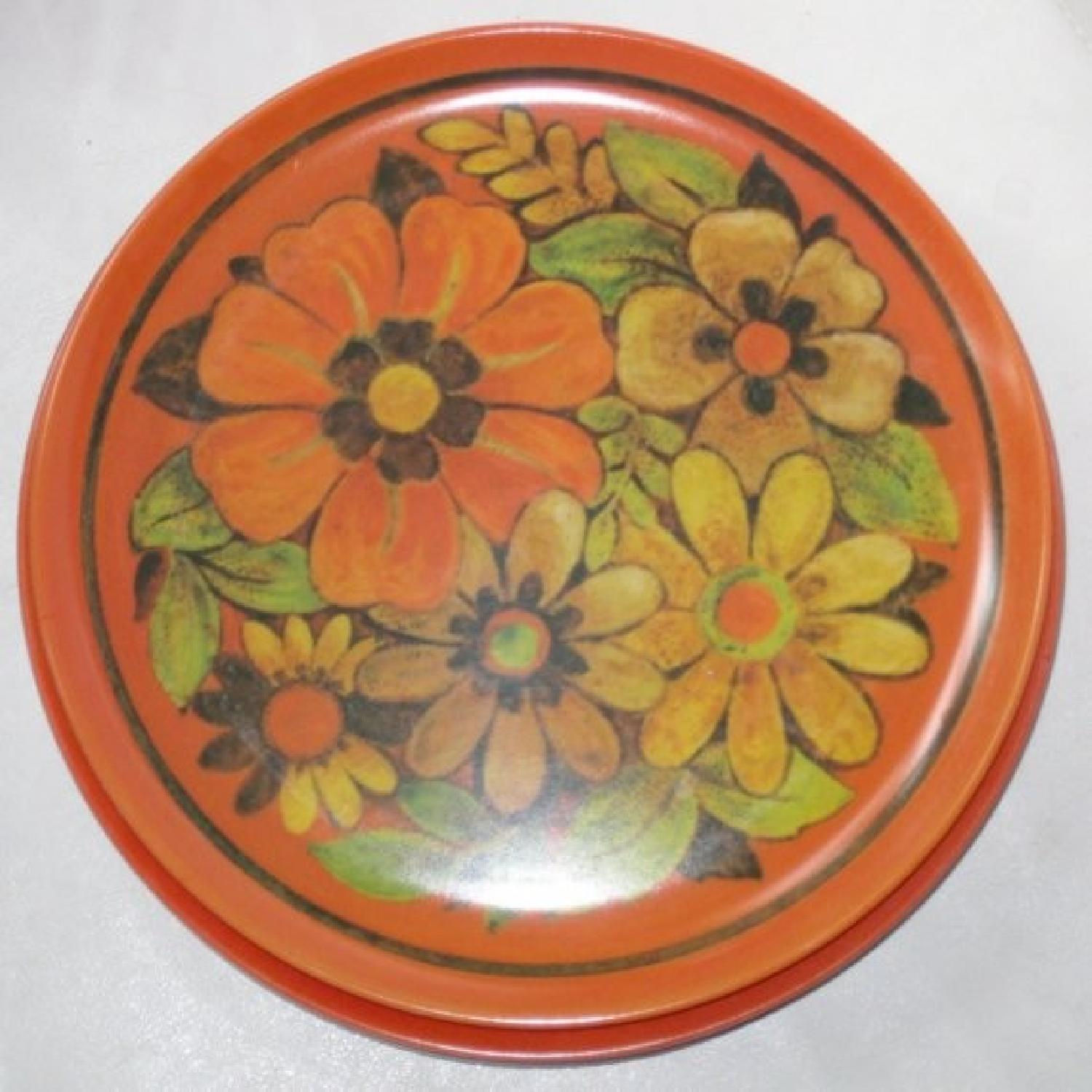 Vintage 60s Miramar Melmac Orange Daisy Dinner Plates AptDeco