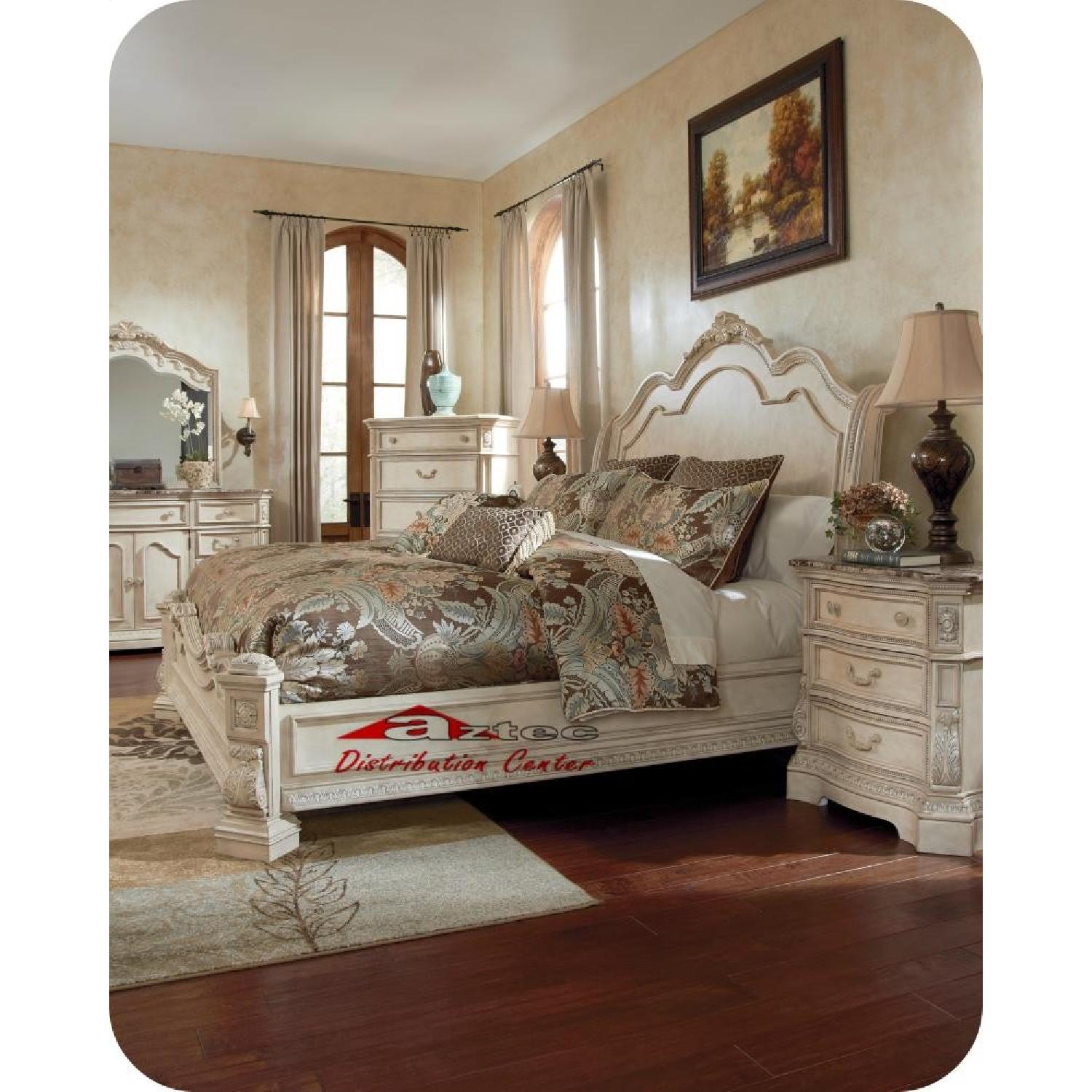 Ashley's Ortanique 5 Piece King Size Bedroom Set - image-6