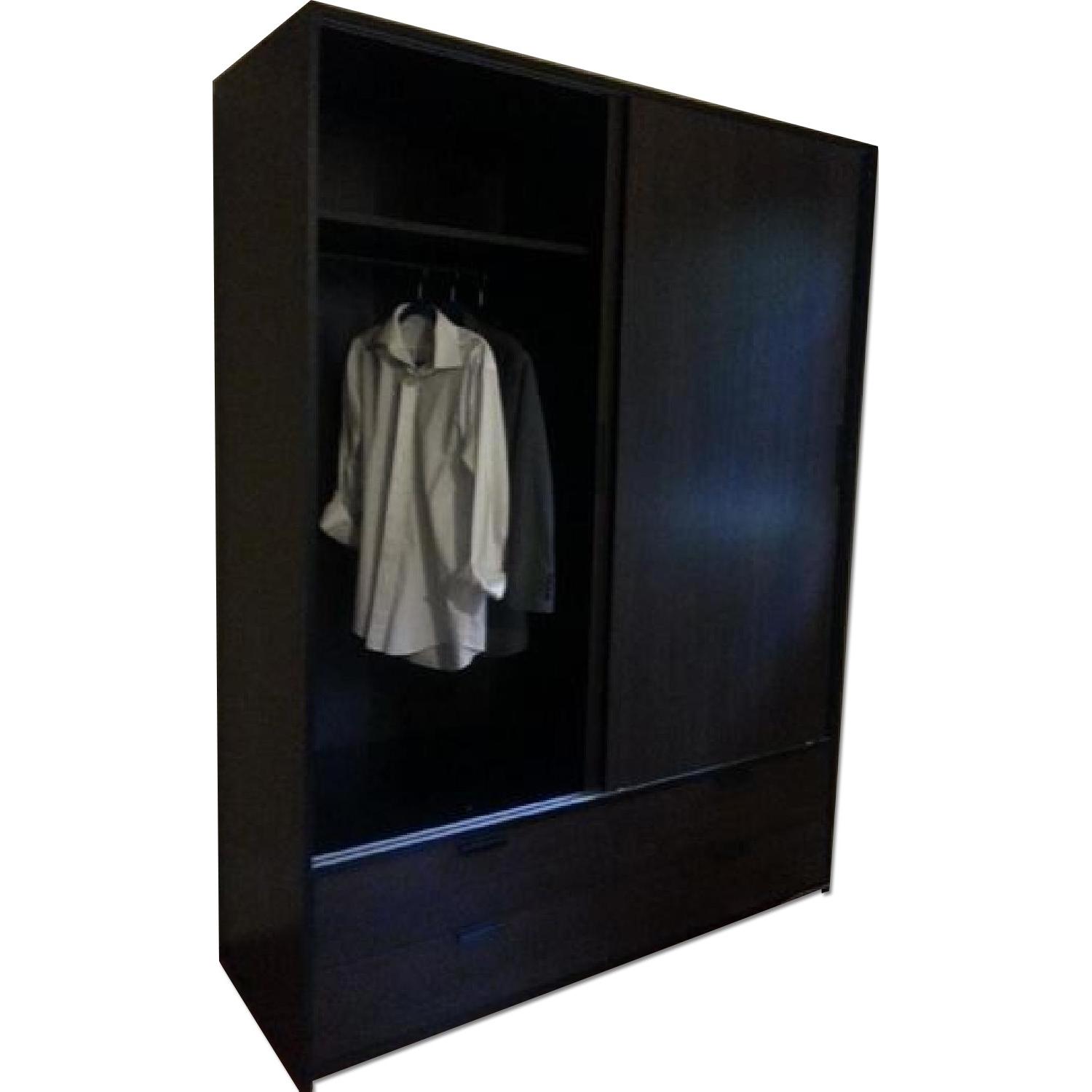 Wardrobe w/ Drawers - image-0