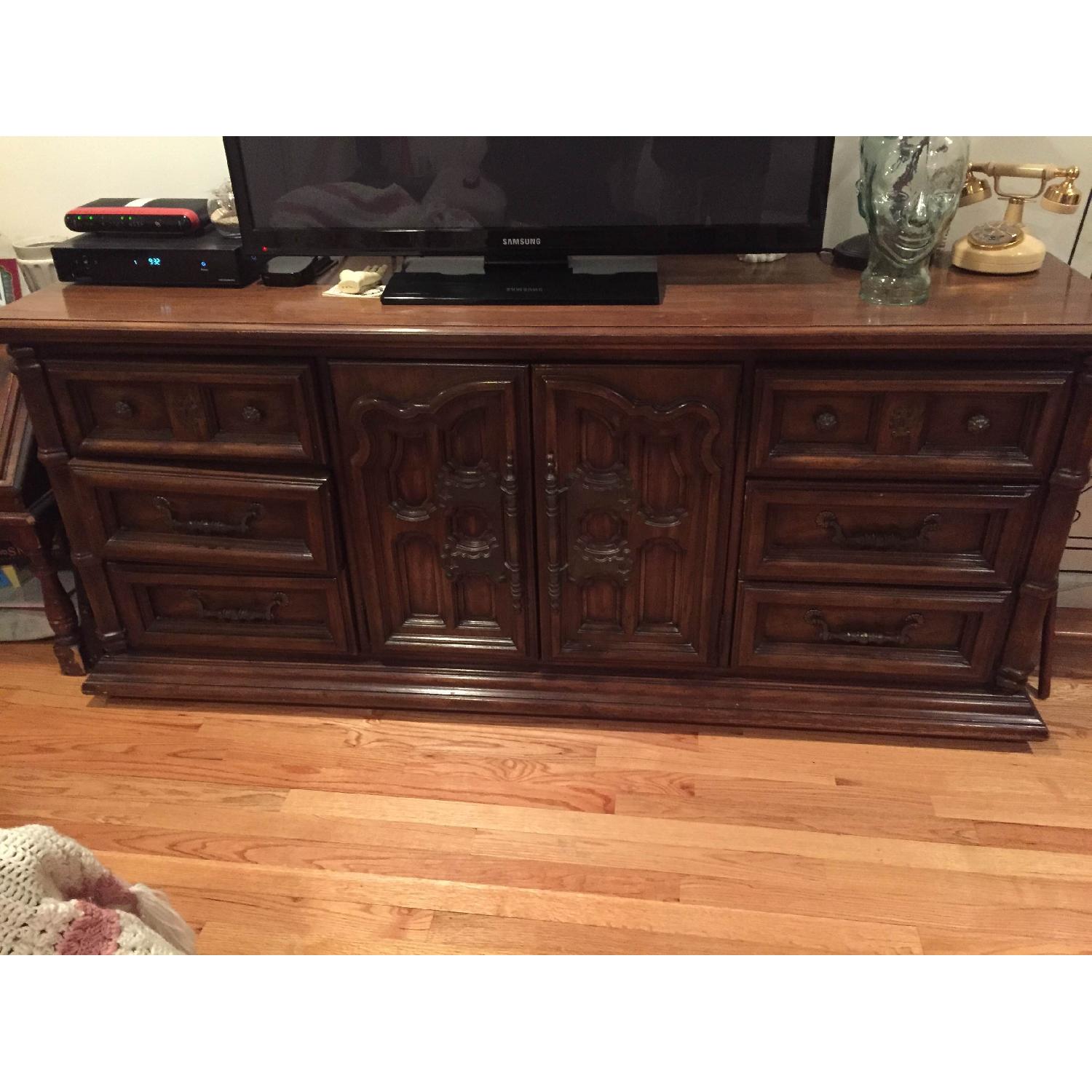 Antique 3 Piece Bedroom Furniture - image-2