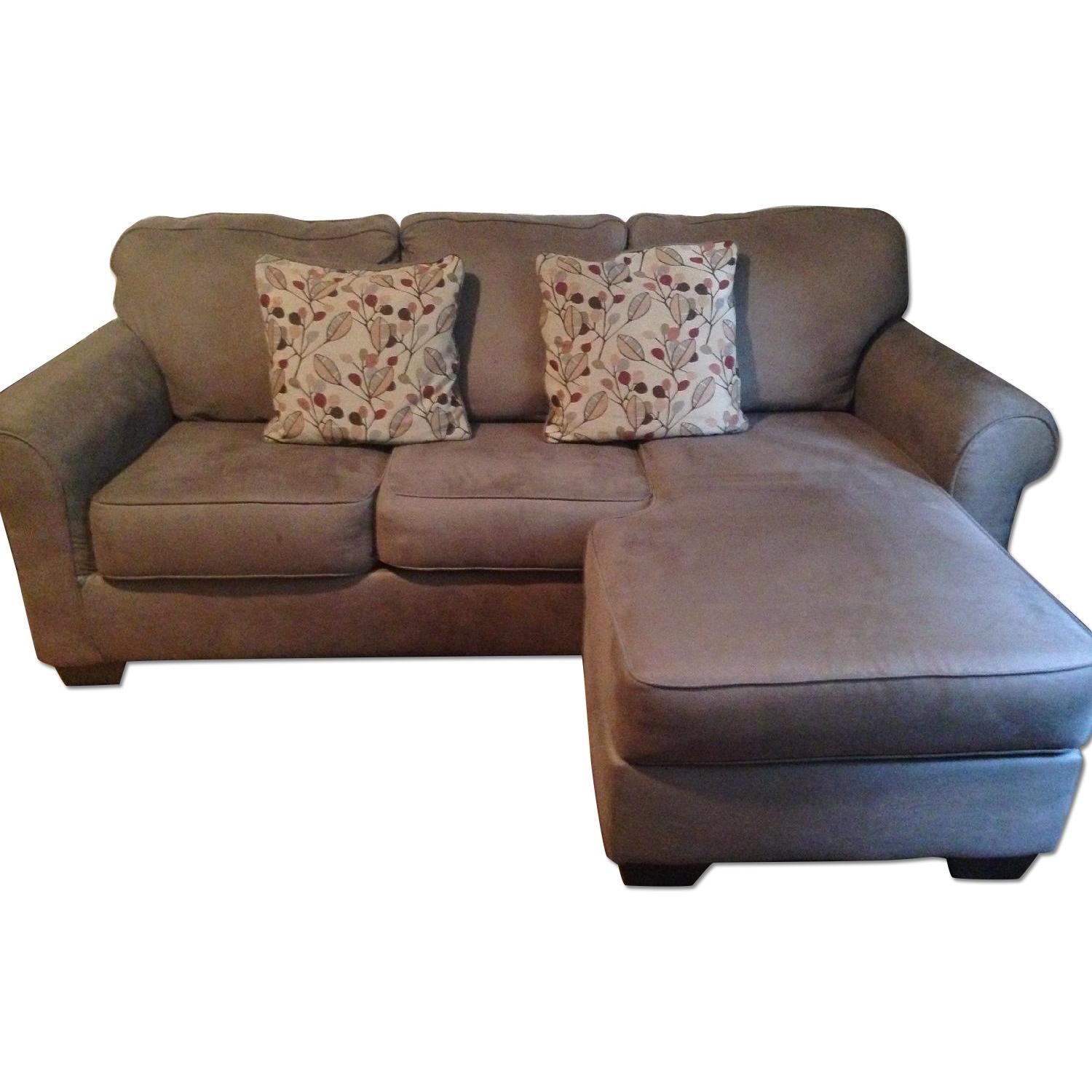Harlem Furniture Sleeper Sofa AptDeco