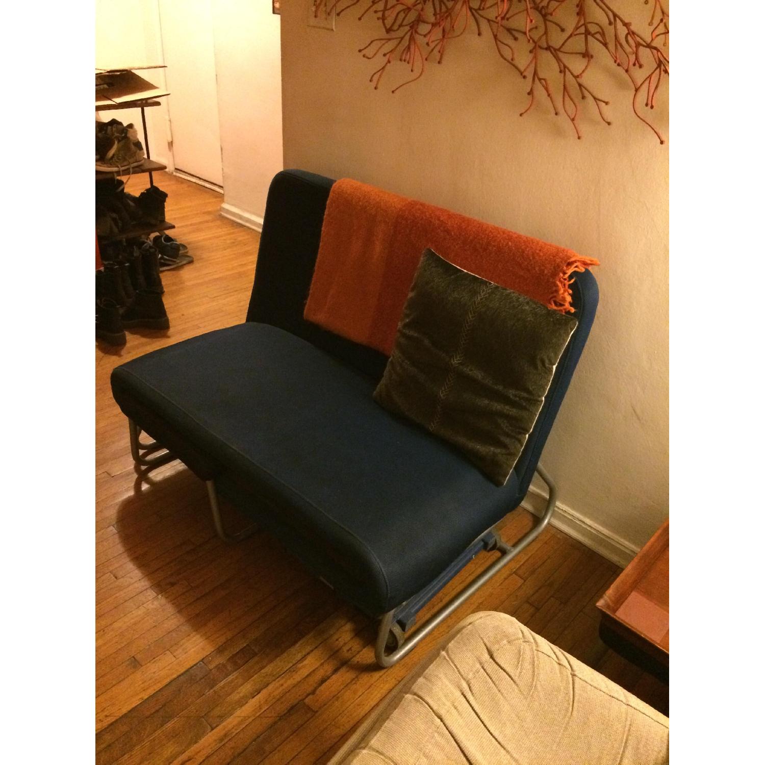 Target Sofa with Ottoman/Extra Seat AptDeco