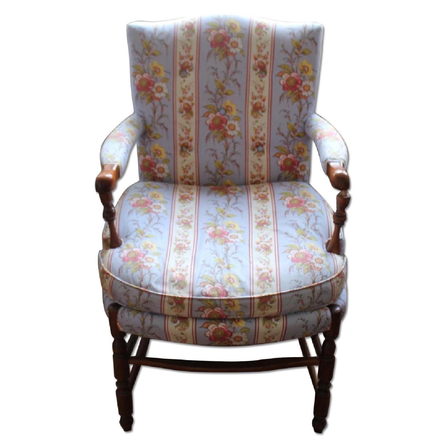 Accent Chair - image-0