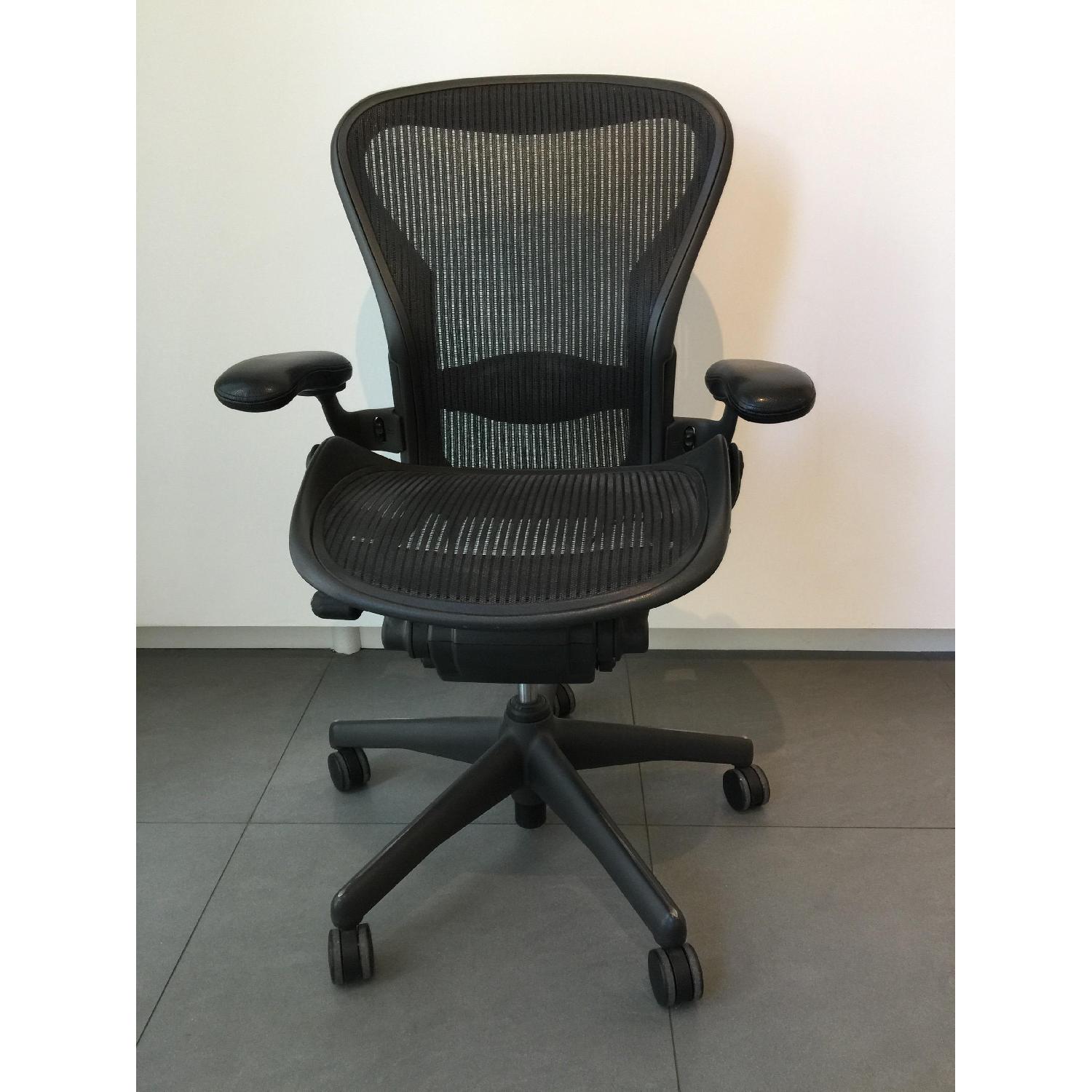 Herman Miller Aeron Office Chair - image-3
