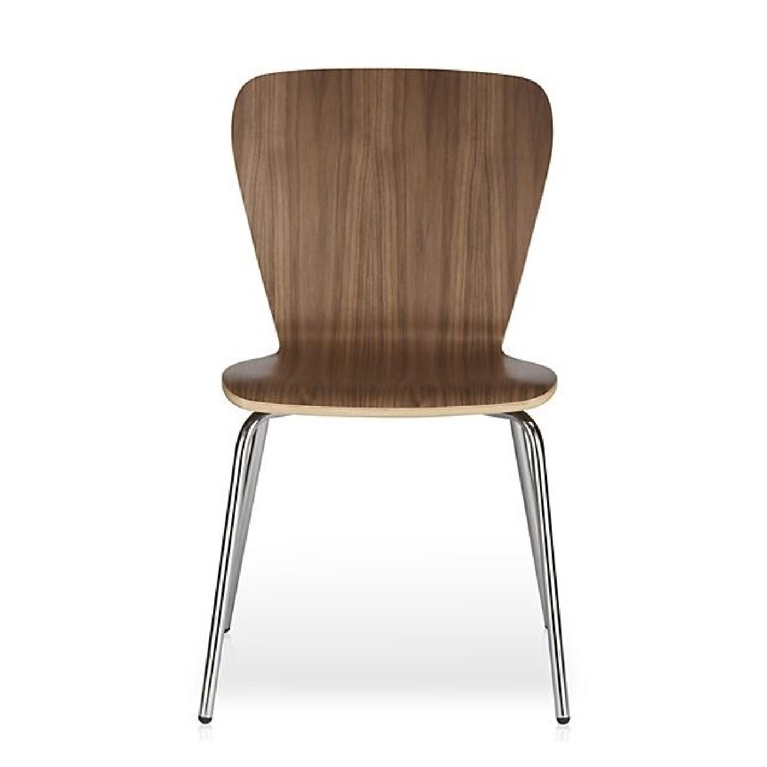 Crate & Barrel Strut Round Dining Table w/ 2 Felix Dining Ch AptDeco