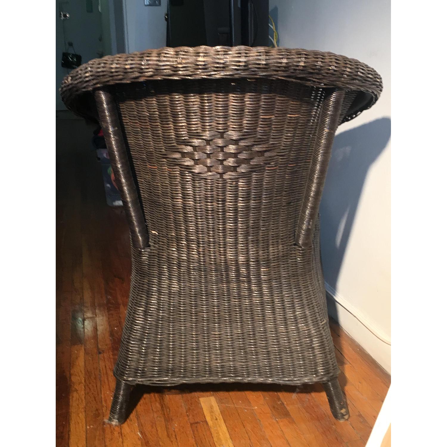 Classic Wicker Chair AptDeco
