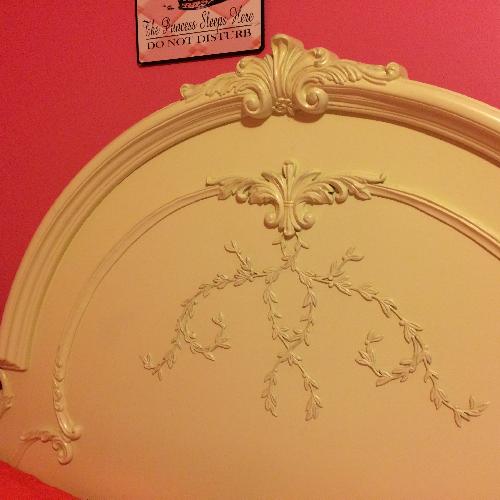 Used Jessica Mcclintock Romance Collection 4 Piece Bedroom Set for sale on AptDeco