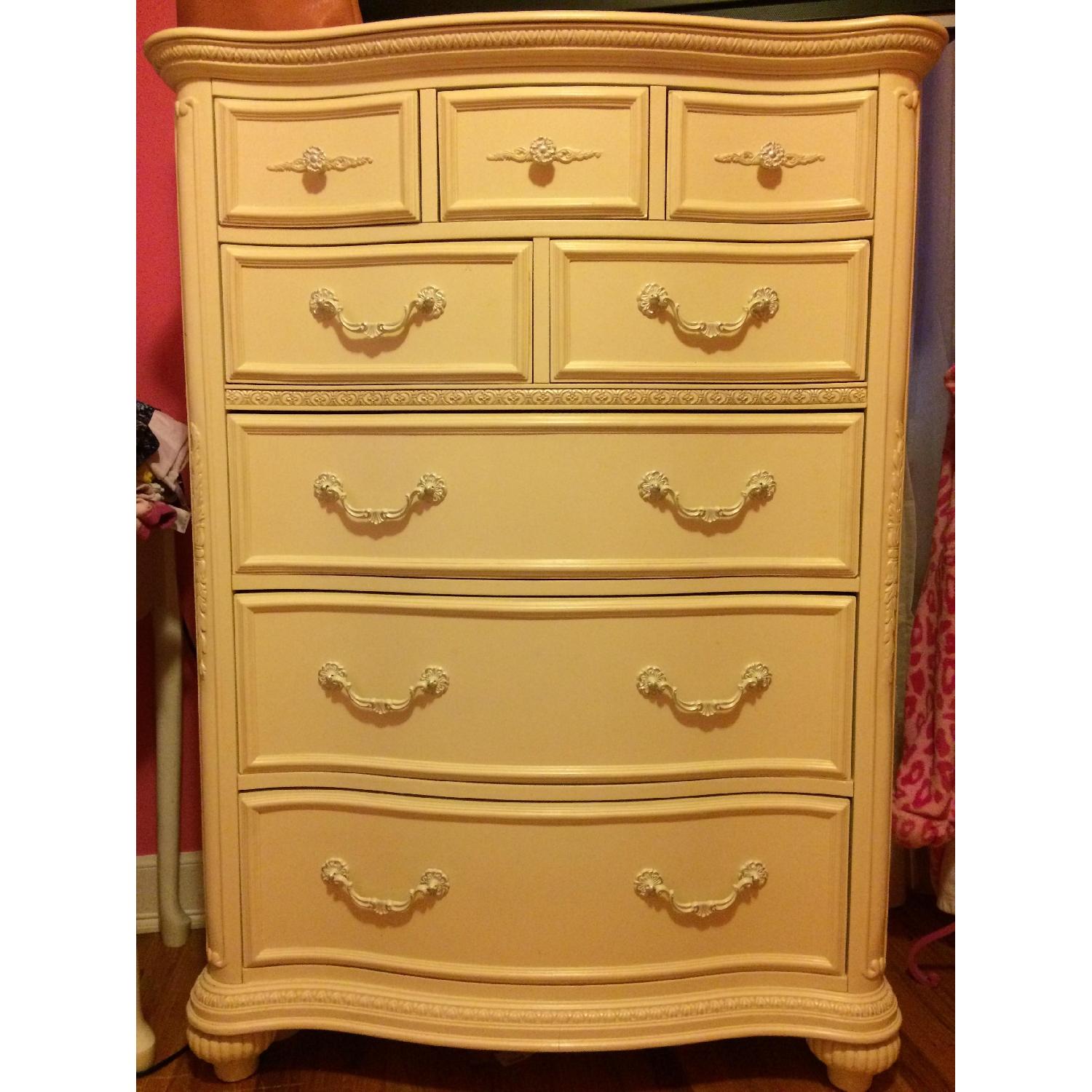 Jessica Mcclintock Romance Collection 4 Piece Bedroom Set - image-7