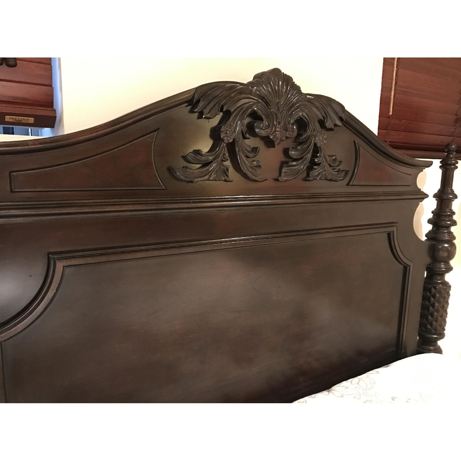 Raymour & Flanigan 3 Piece Bedroom Set - image-3