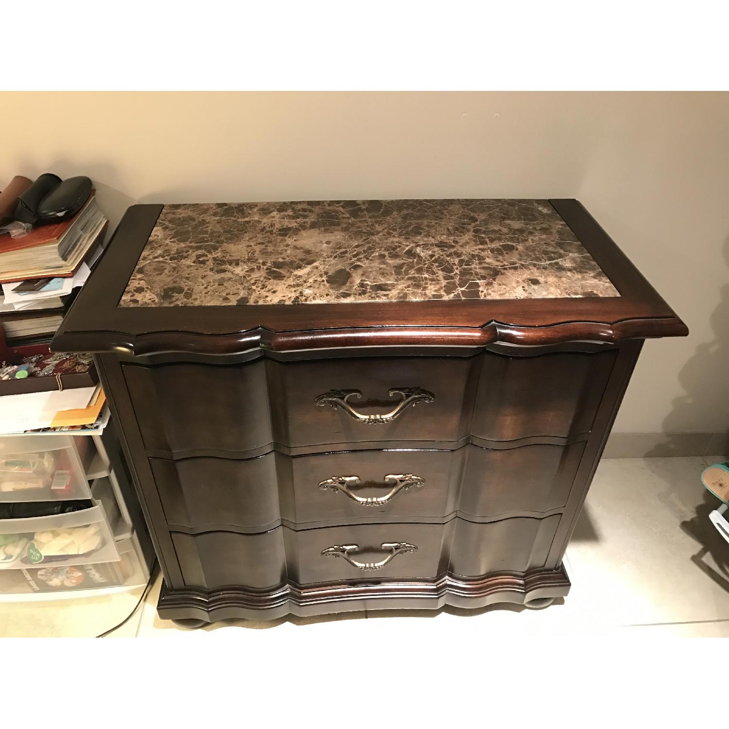 Raymour & Flanigan 3 Piece Bedroom Set - image-5