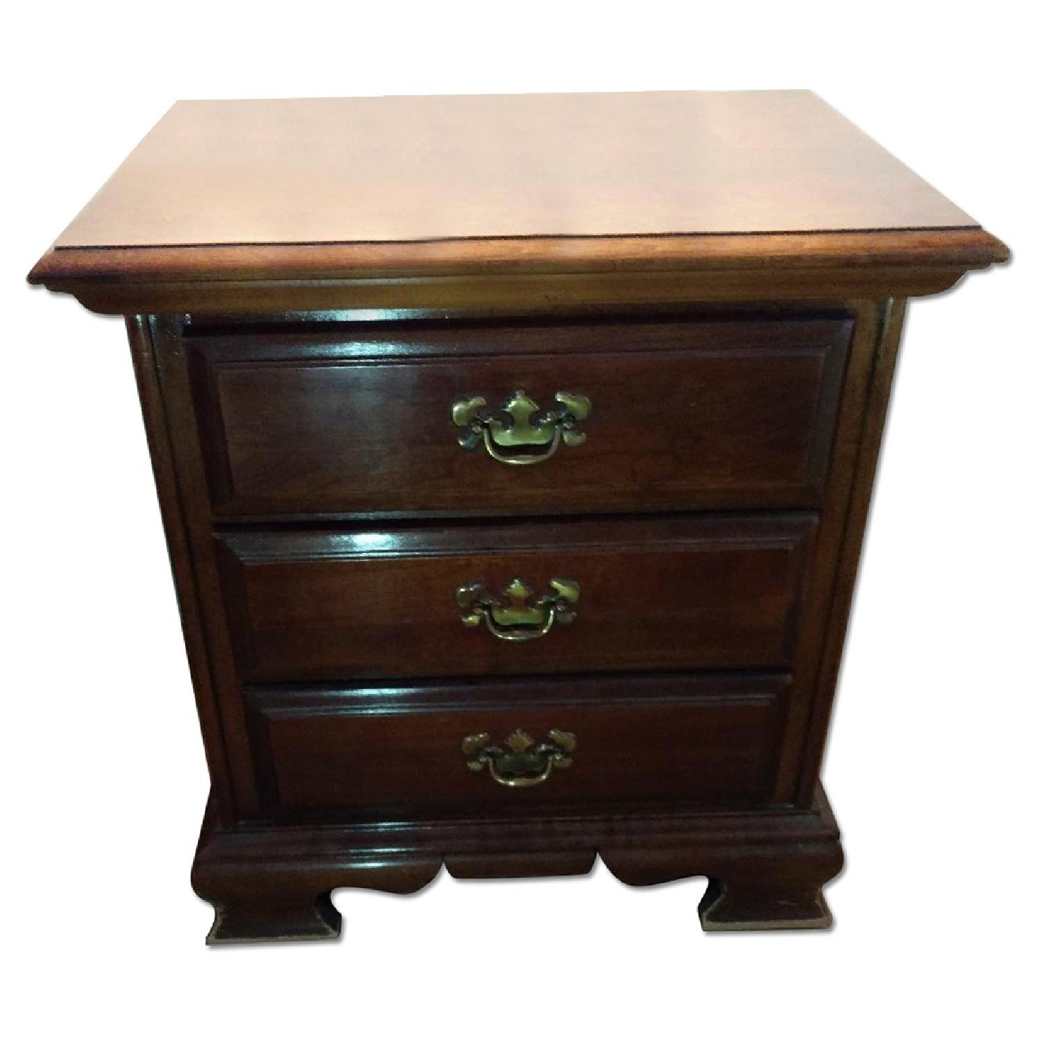 Dixie Vintage Nightstand AptDeco