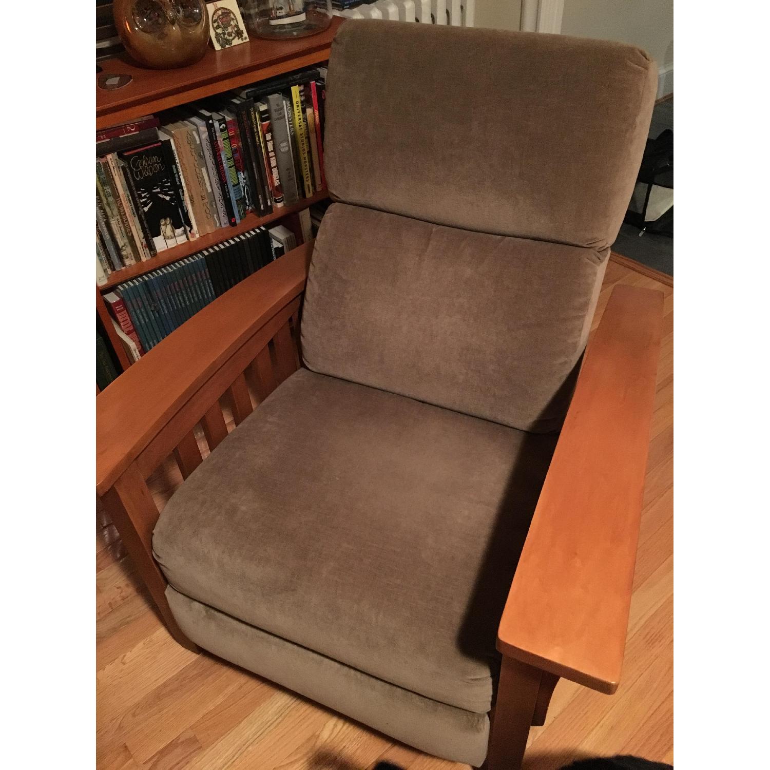 Ethan Allen Mission Style Recliner - image-4