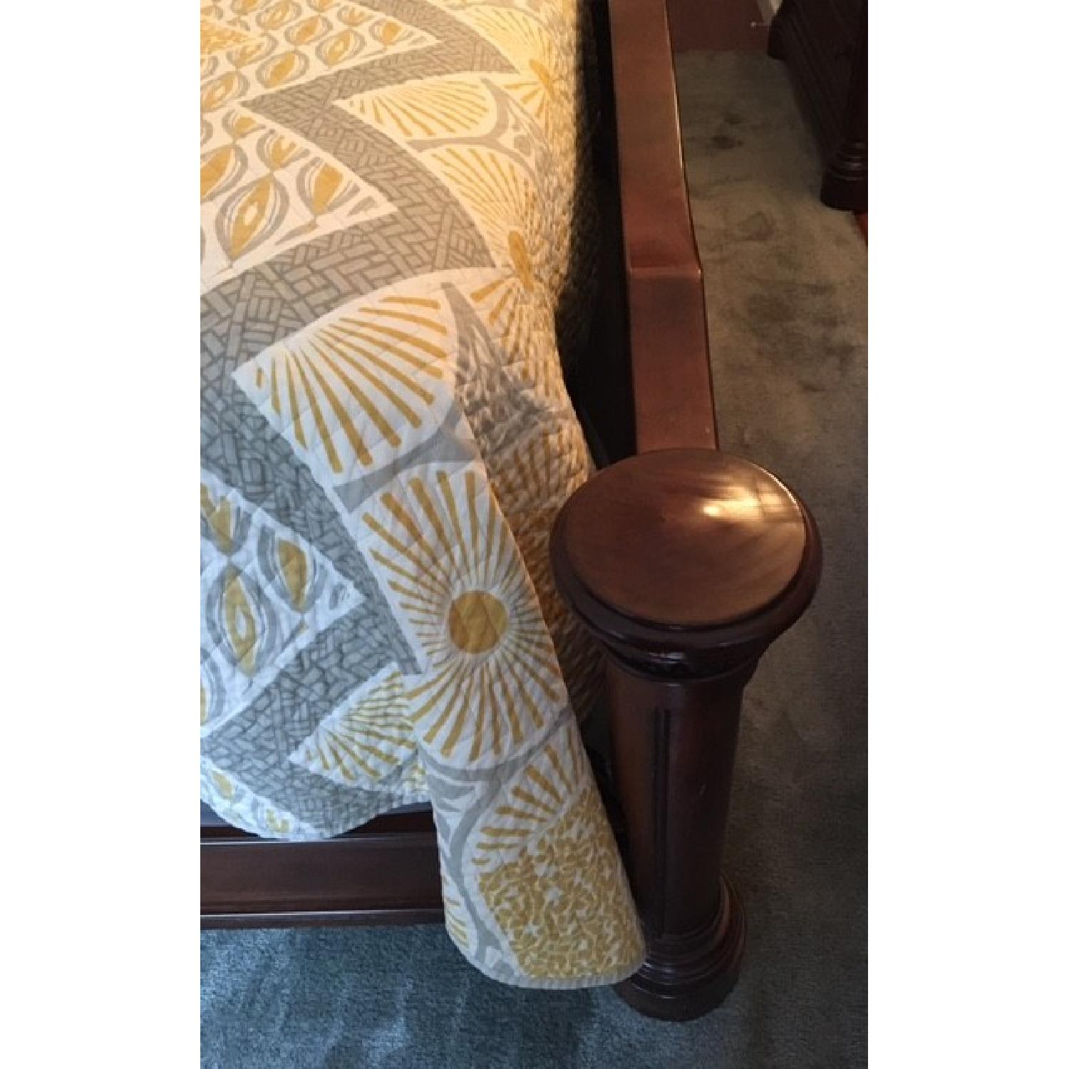 Bloomingdales 4 Piece Handpainted Wood King Size Bedroom Set - image-7