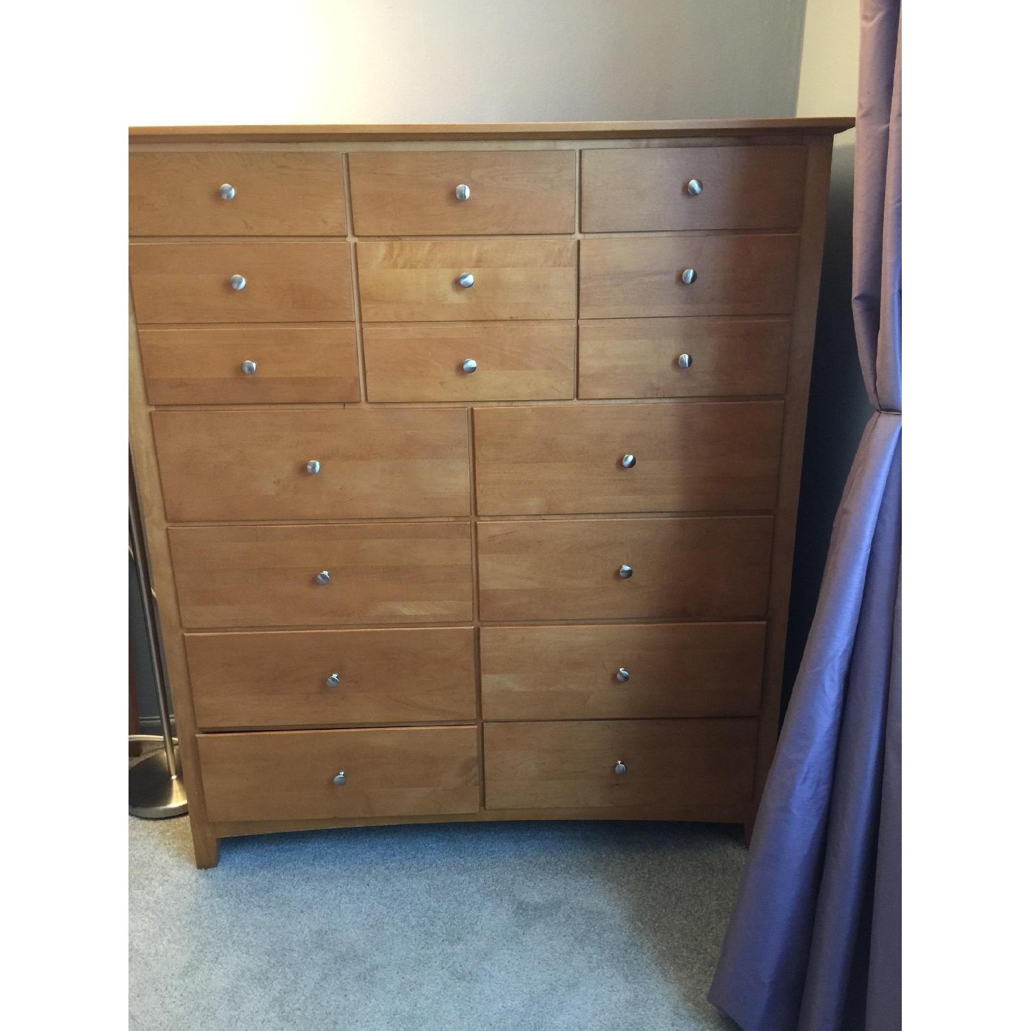 Stanley Preface 5 Piece Bedroom Set - image-1