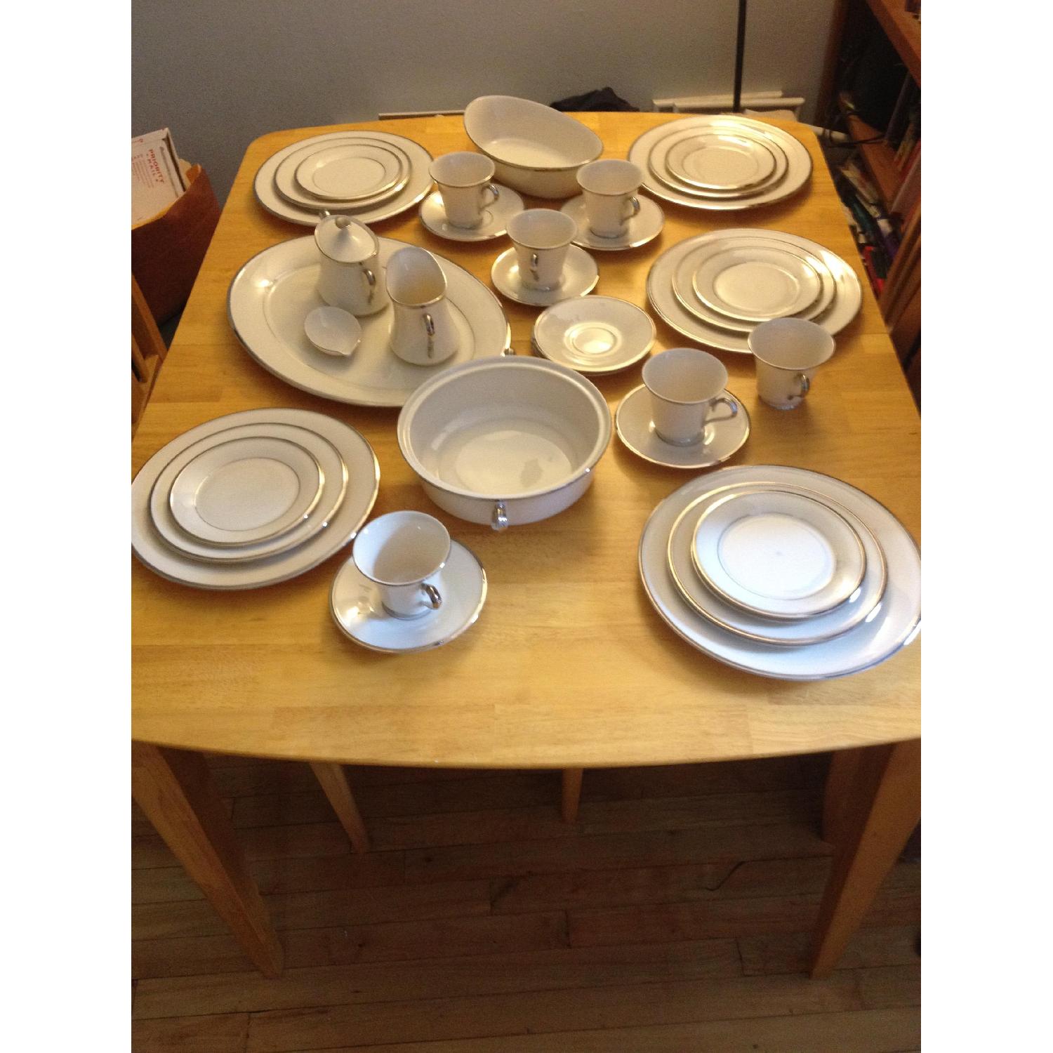 Lenox Solitaire 5 Place Chinaware Setting - image-5