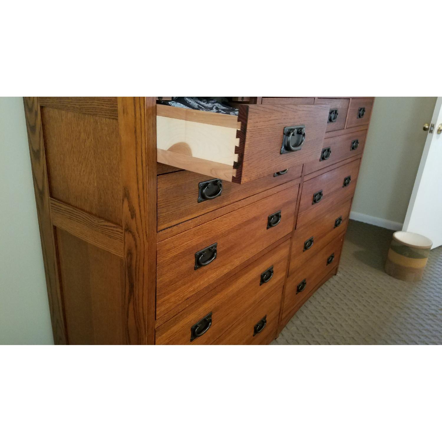 Kimball & Young Solid Wood 5 Piece Queen Bedroom Set - image-6