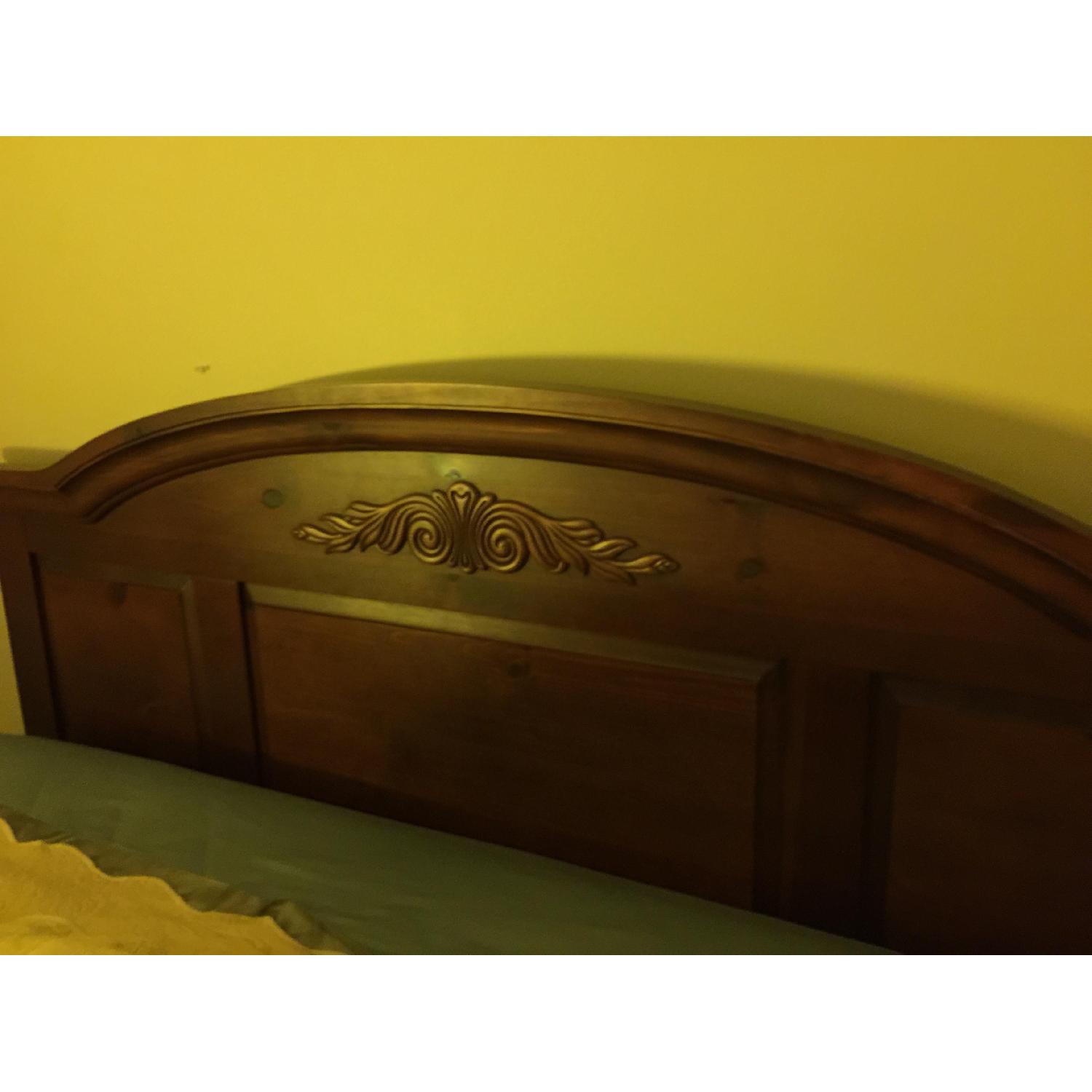 Broyhill Fontana Cherry Headboard & Footboard AptDeco