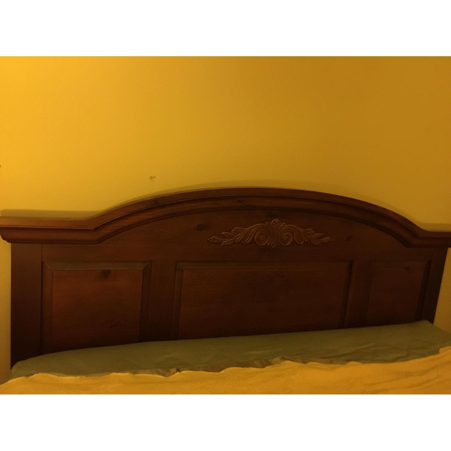 Broyhill Fontana Cherry Headboard & Footboard AptDeco