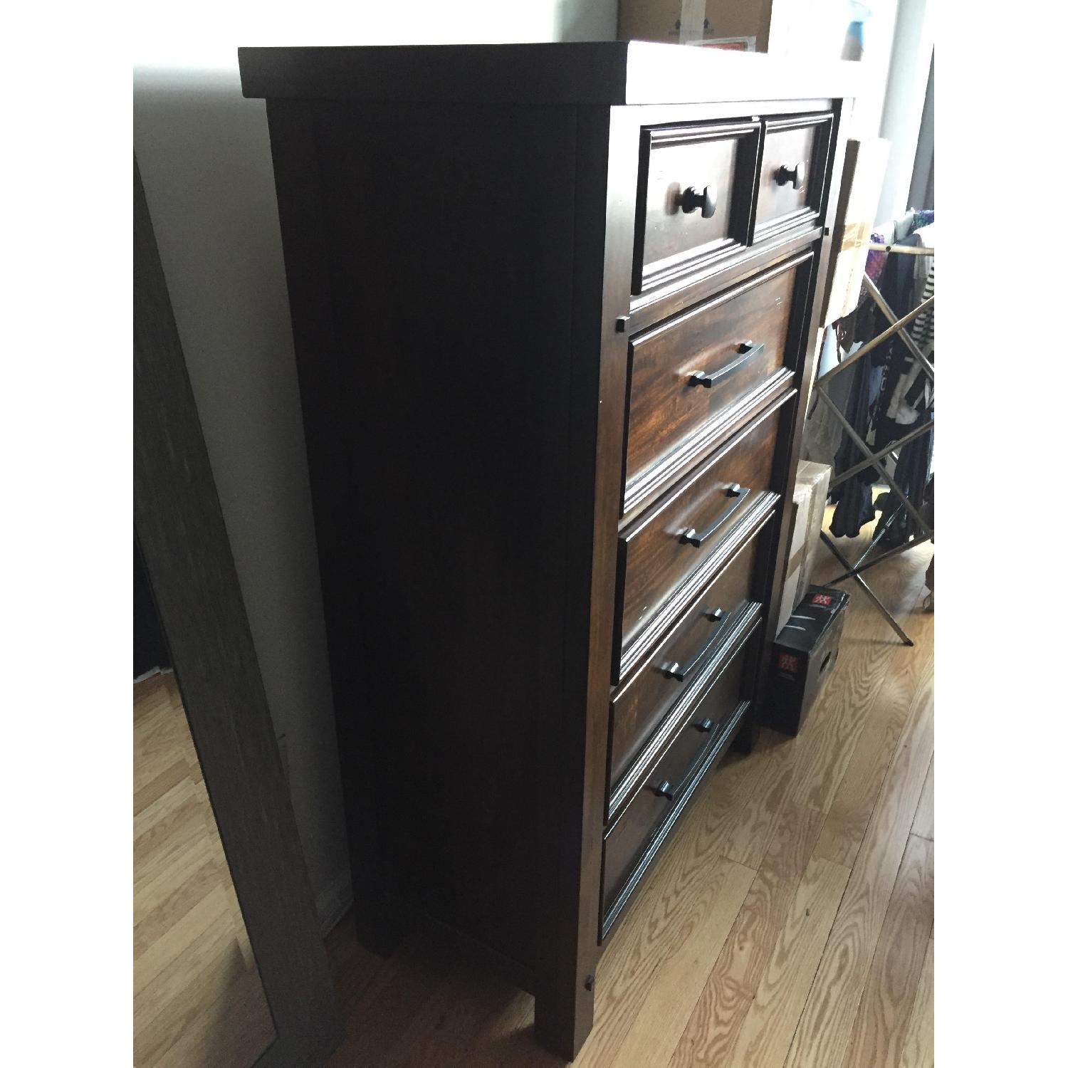 Bob's 6 Drawer Dresser AptDeco