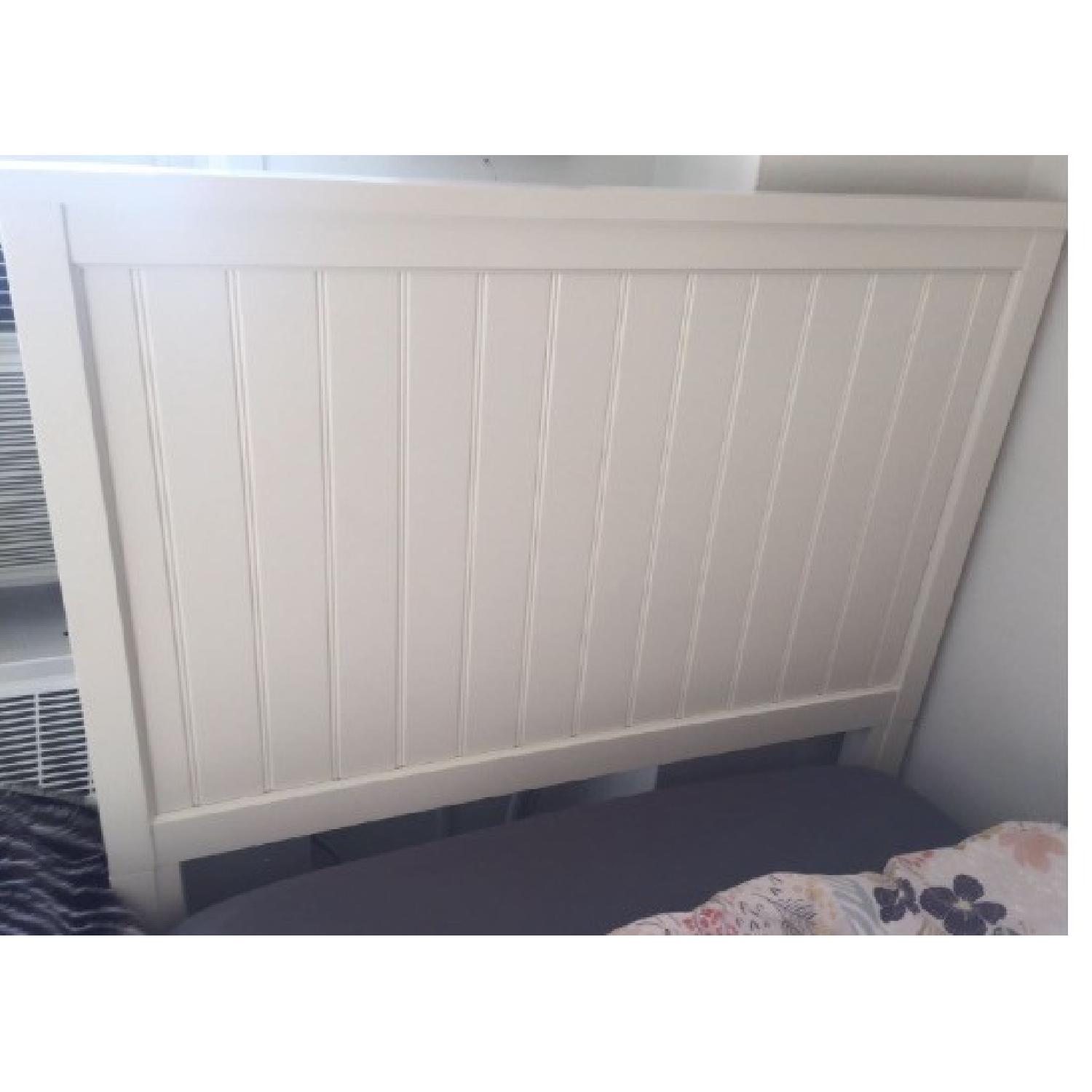 Pottery Barn Beadboard Bed AptDeco