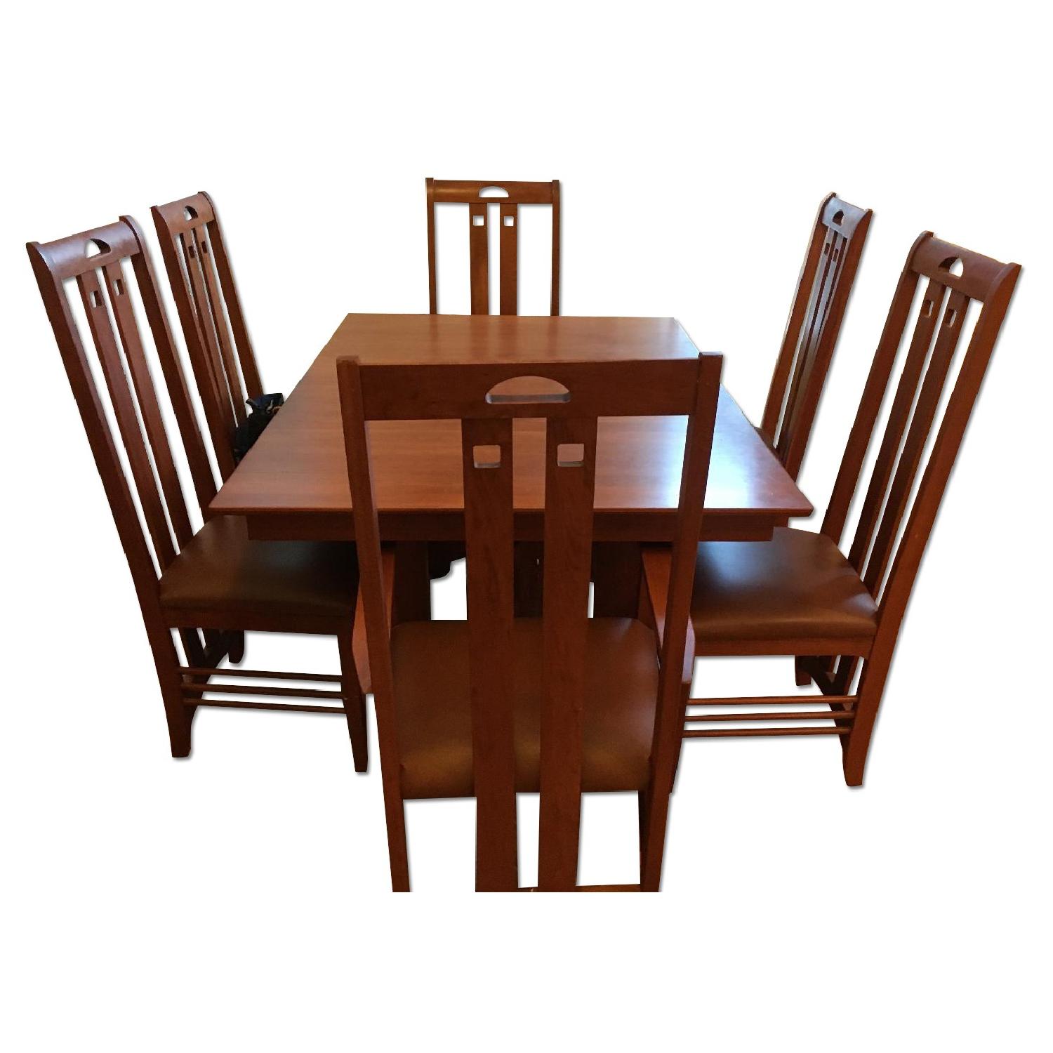 Custom Made Dining Room Table w/ 6 Chairs AptDeco