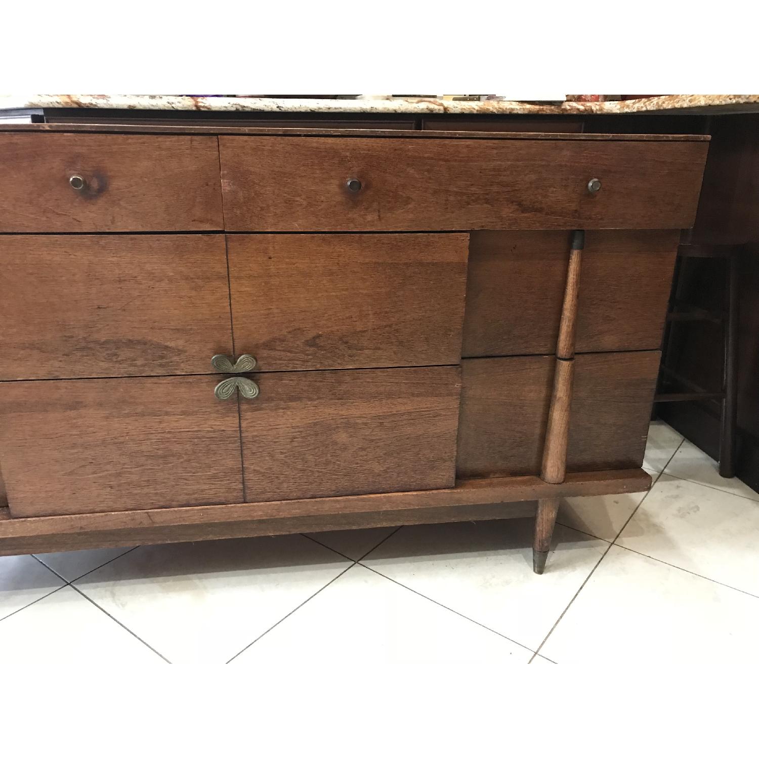 Mid Century Modern Dresser/Ccredenza - image-9