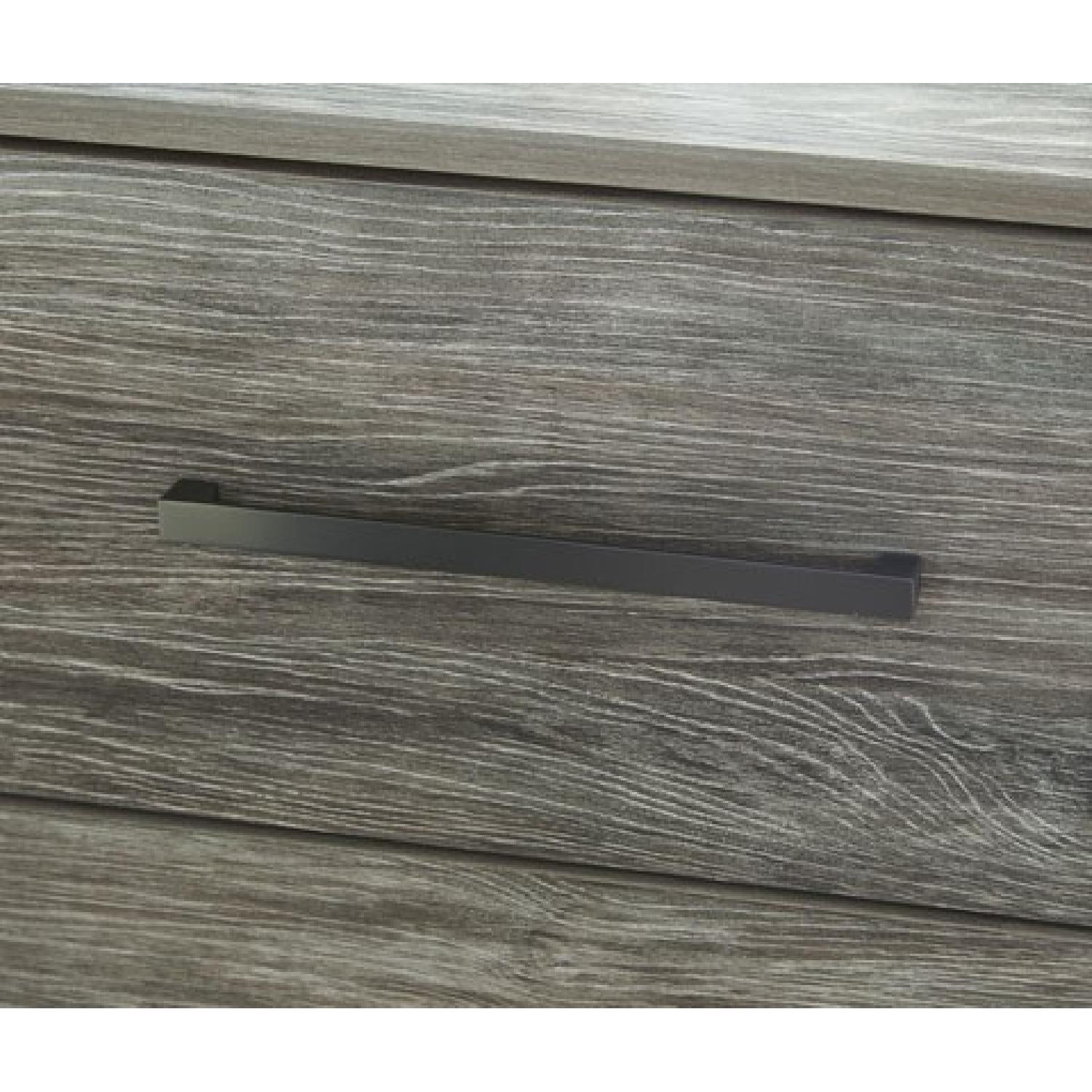 Ashley's Cazenfeld Chest - image-2