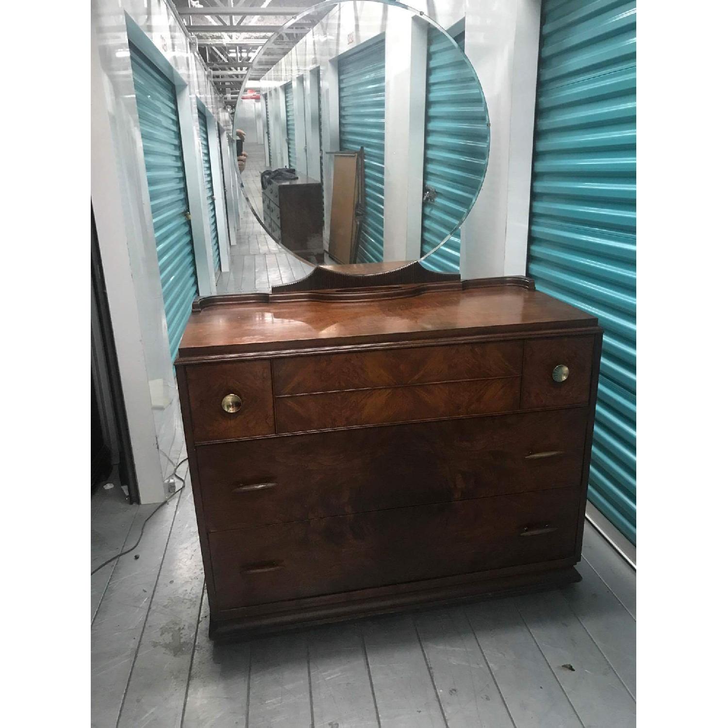 Antique 1930s Dresser w/ Mirror - image-5