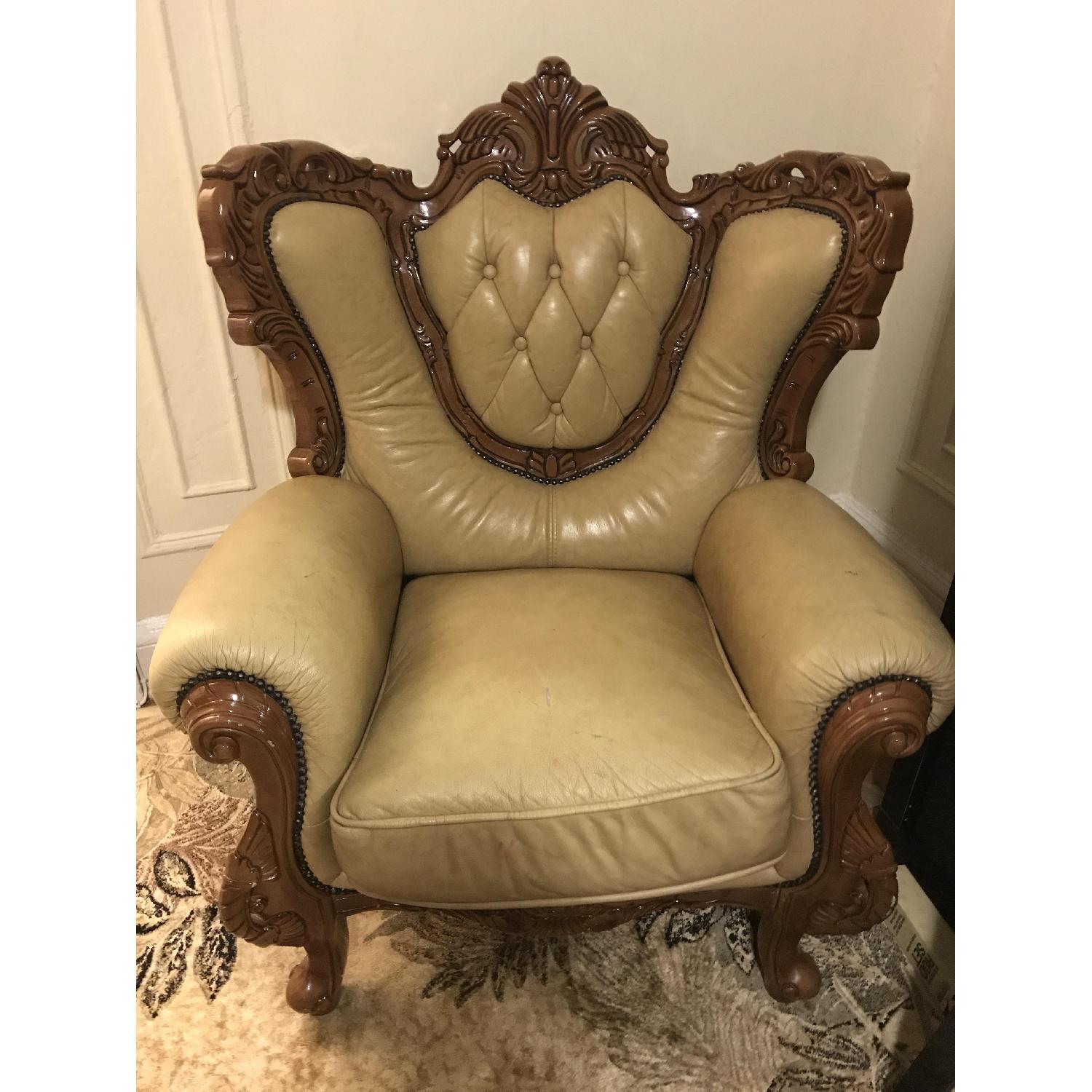 Royal Leather Chair - image-1
