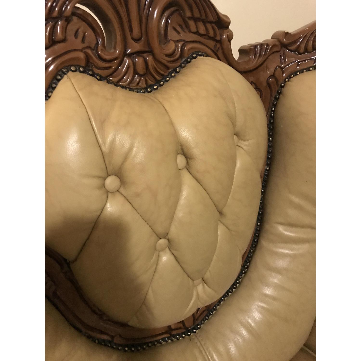 Royal Leather Chair - image-9