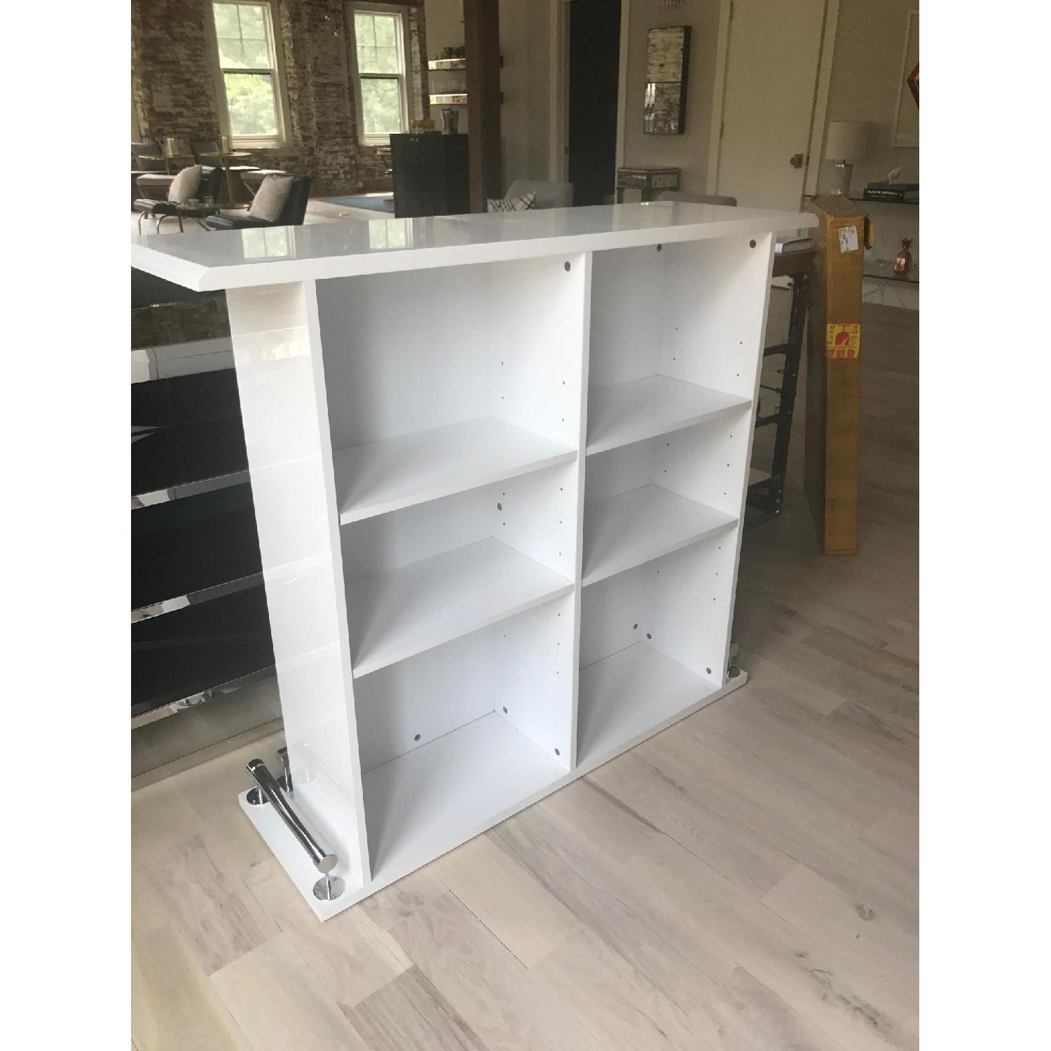 White Lacquer Bar - image-2